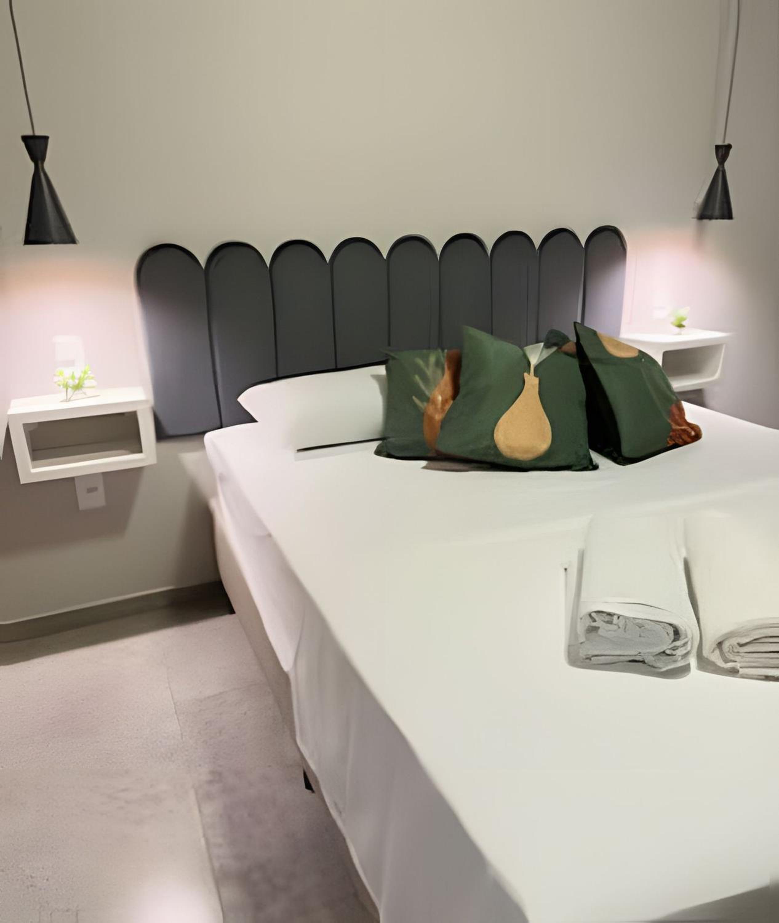 Loft de Luxo no Braga: Perfeito para Casais - Ar, Wi-Fi e Estilo
