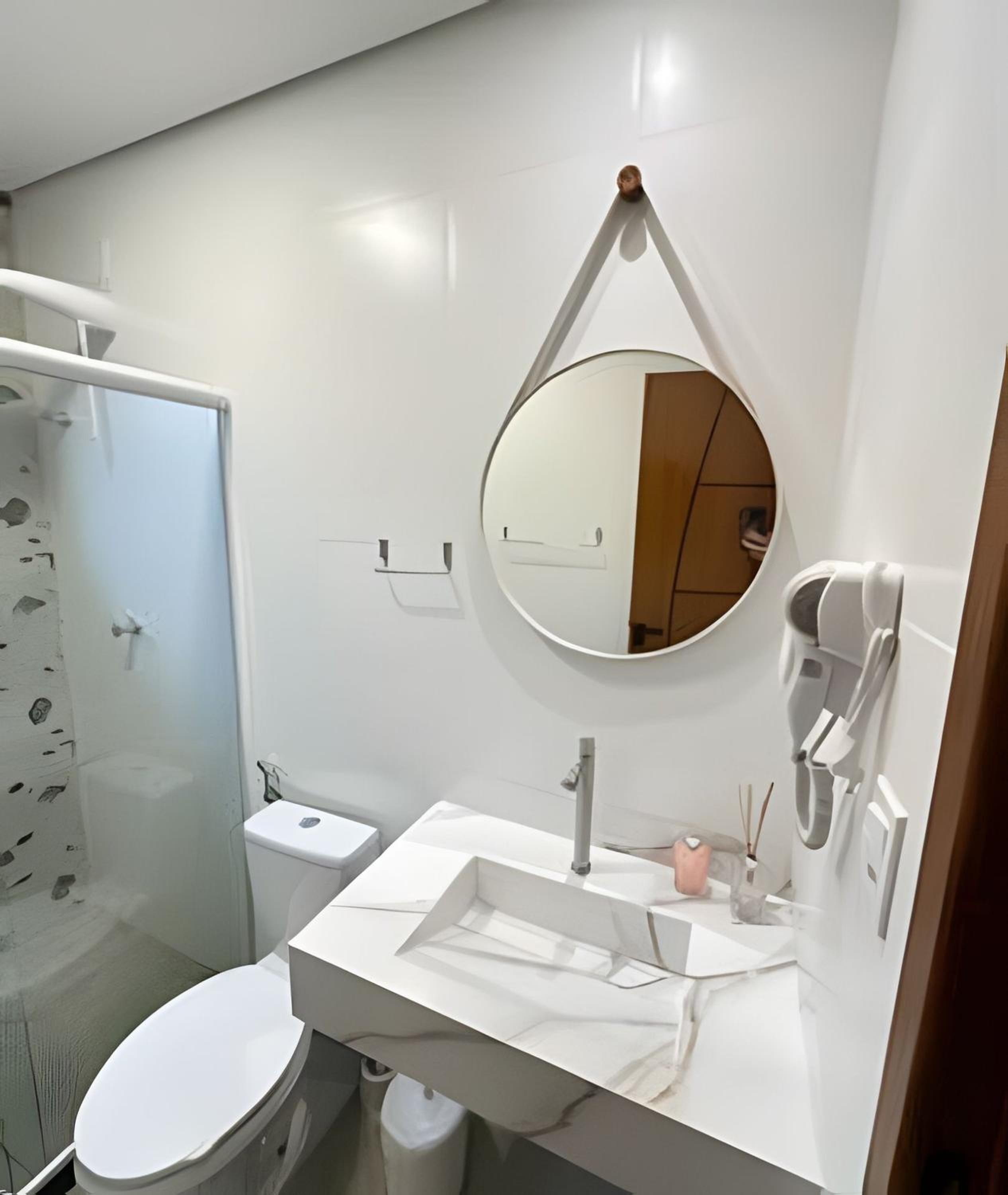 Loft de Luxo no Braga: Perfeito para Casais - Ar, Wi-Fi e Estilo