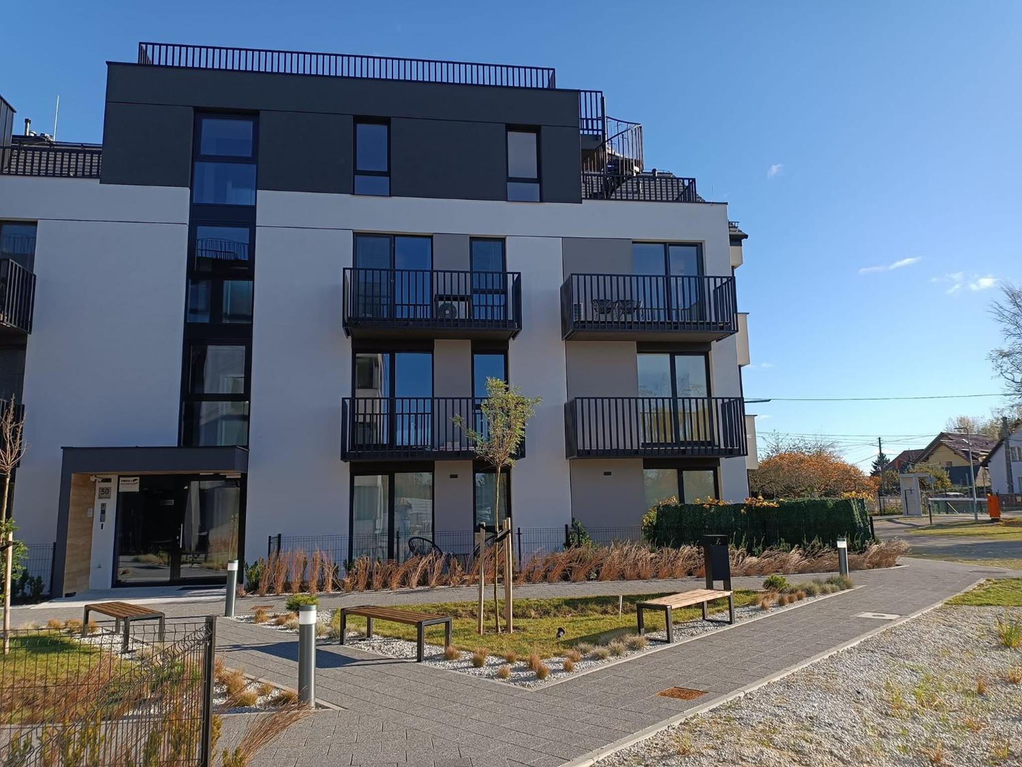 Batic Line - SUNNY PLACE - FUNNY PLACE, apartament ze słonecznym ogródkiem na Wyspie Sobieszewskiej