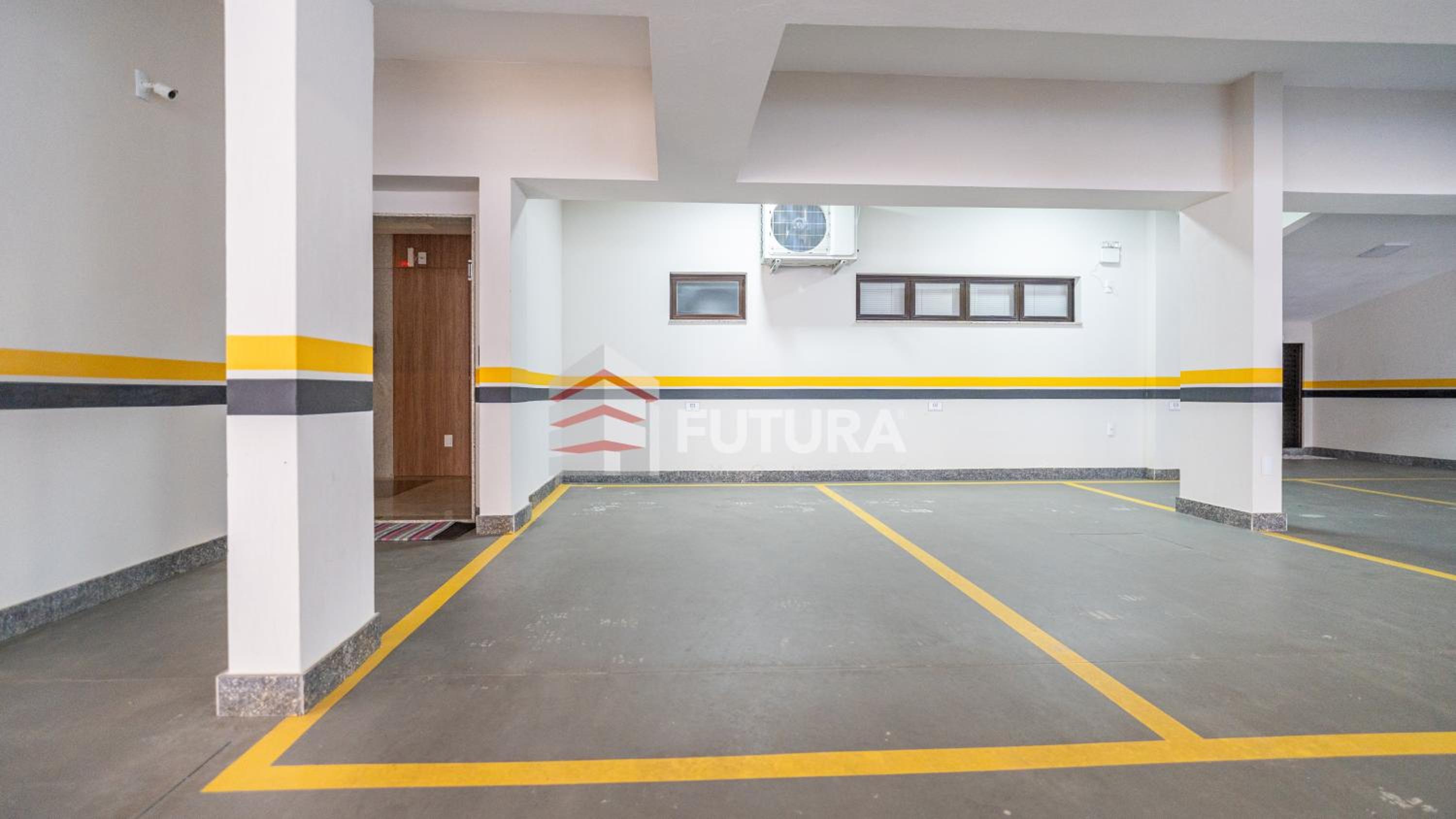 Apartamento térreo com 02 suítes em Mariscal - LA018EF