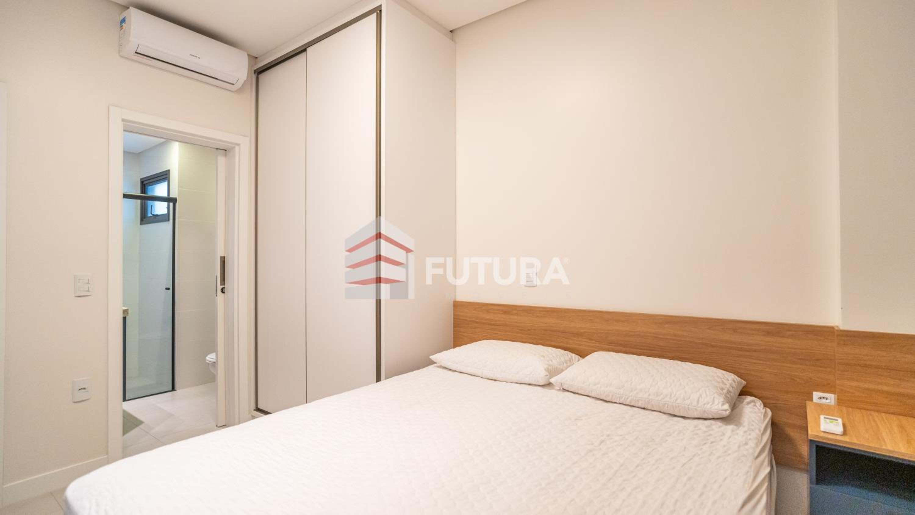 Apartamento térreo com 02 suítes em Mariscal - LA018EF