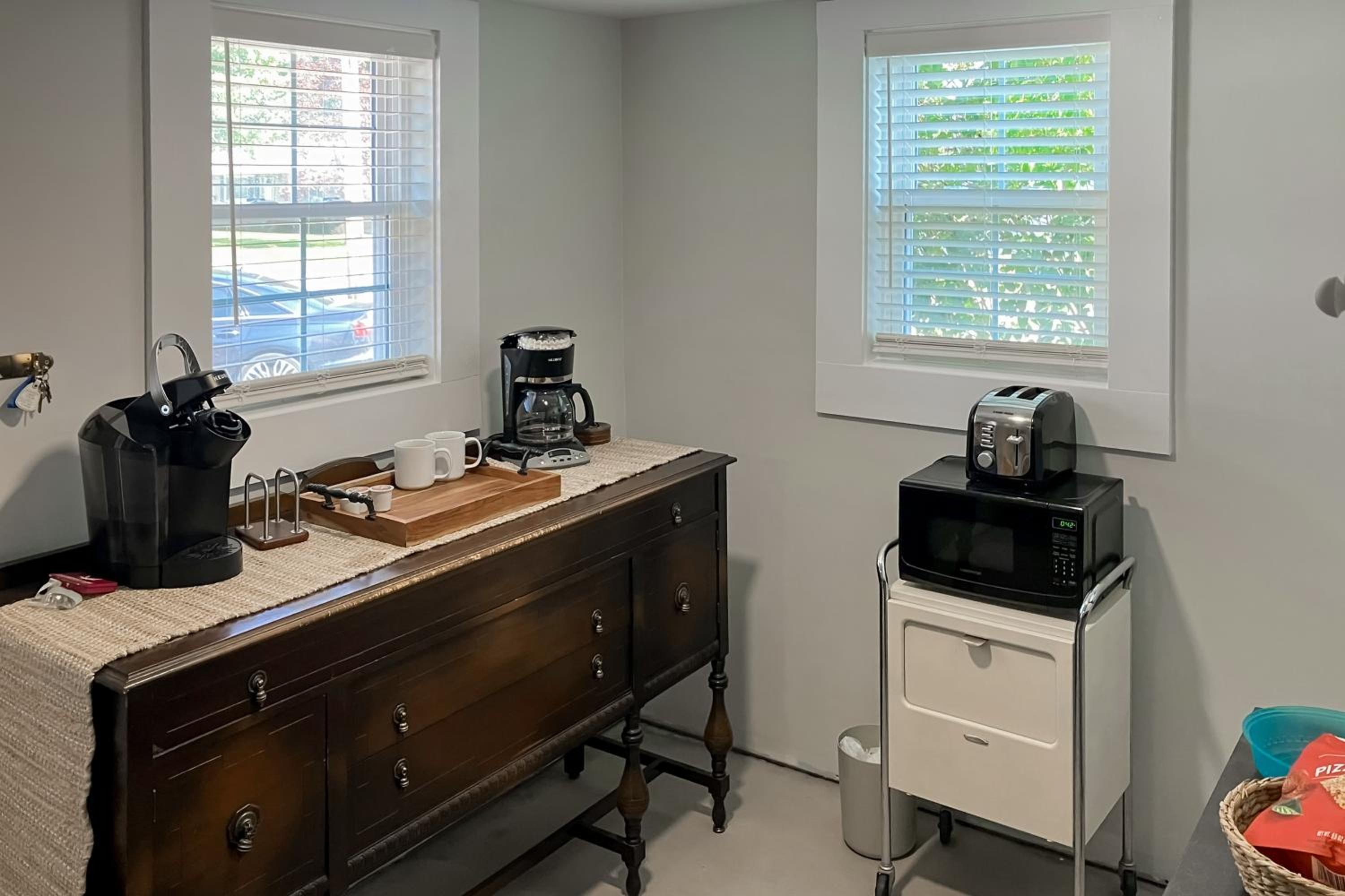 Walk to Beach and Dtwn East Tawas! Lake-View Retreat