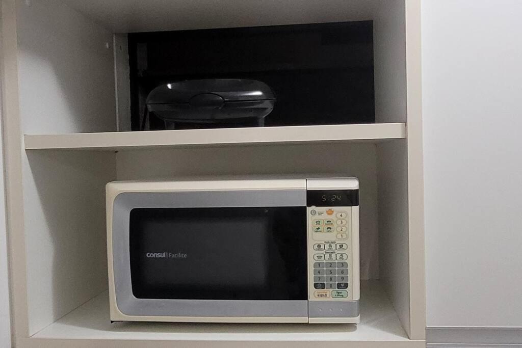 Apartamento a 150 metros da Praia, e Piscina na Cobertura do Prédio