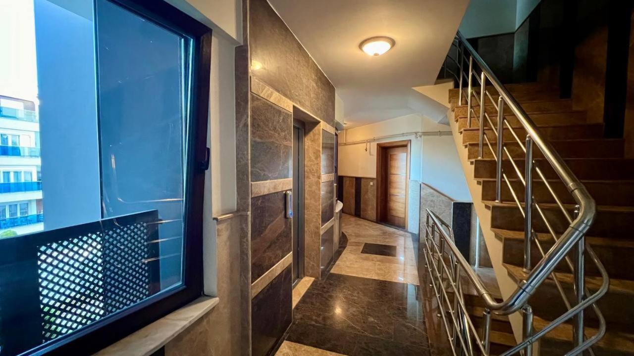 Sunny apartment in antalya