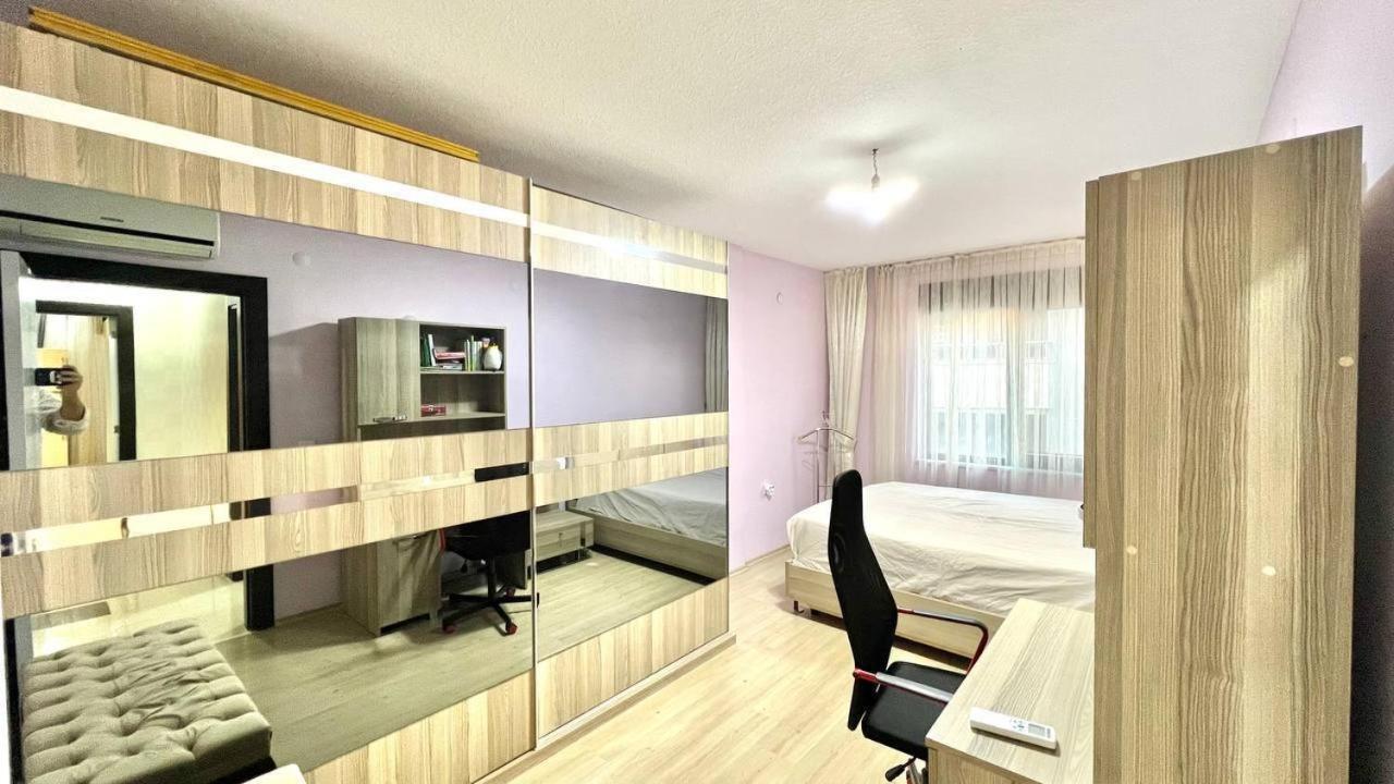 Sunny apartment in antalya