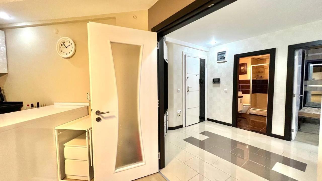 Sunny apartment in antalya