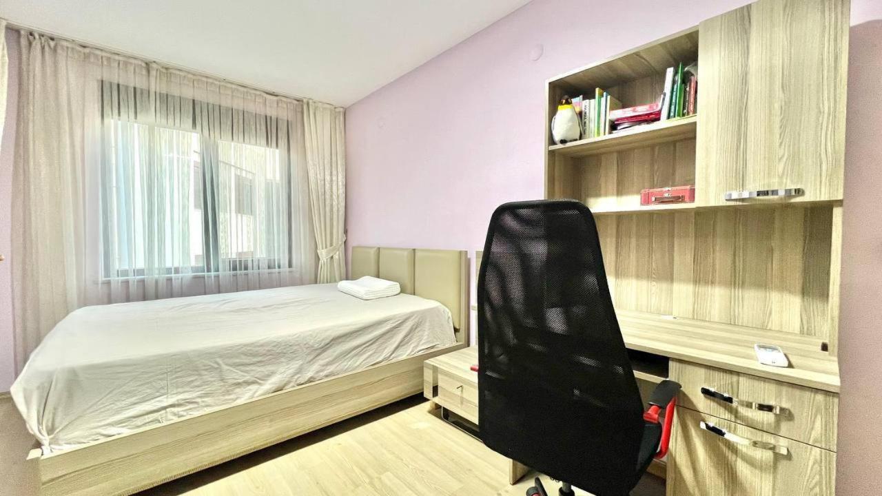 Sunny apartment in antalya