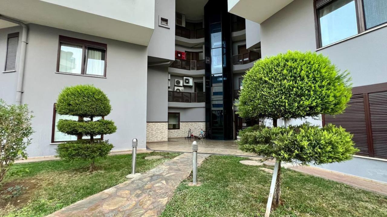 Sunny apartment in antalya