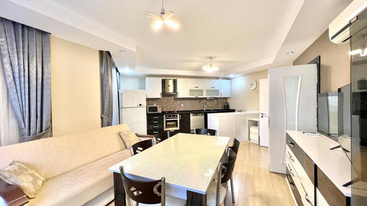 Sunny apartment in antalya