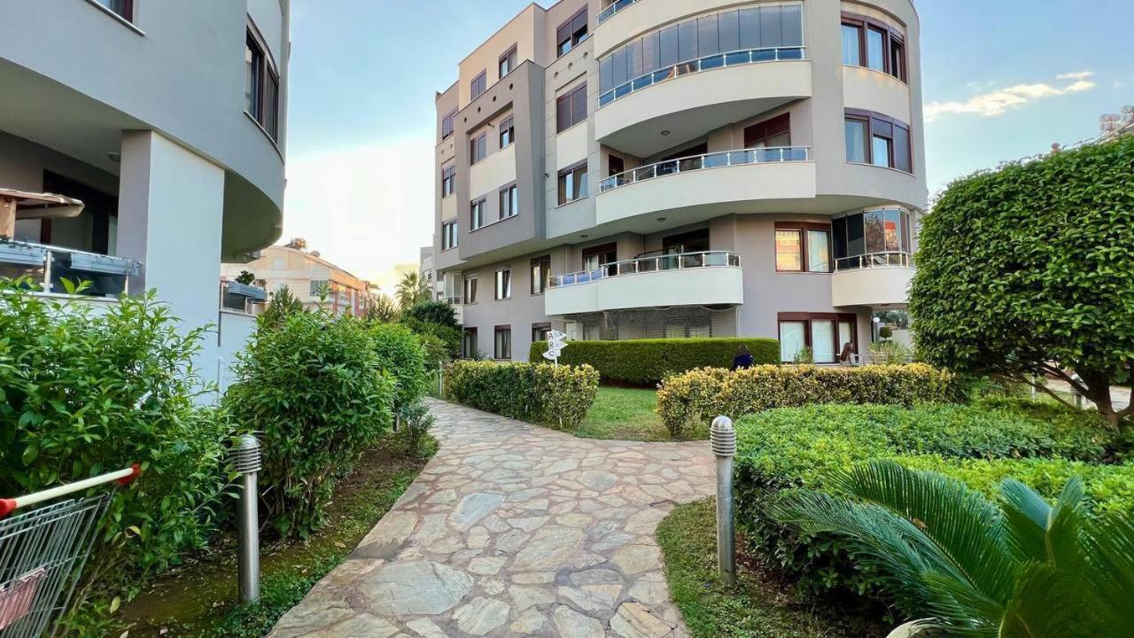 Sunny apartment in antalya