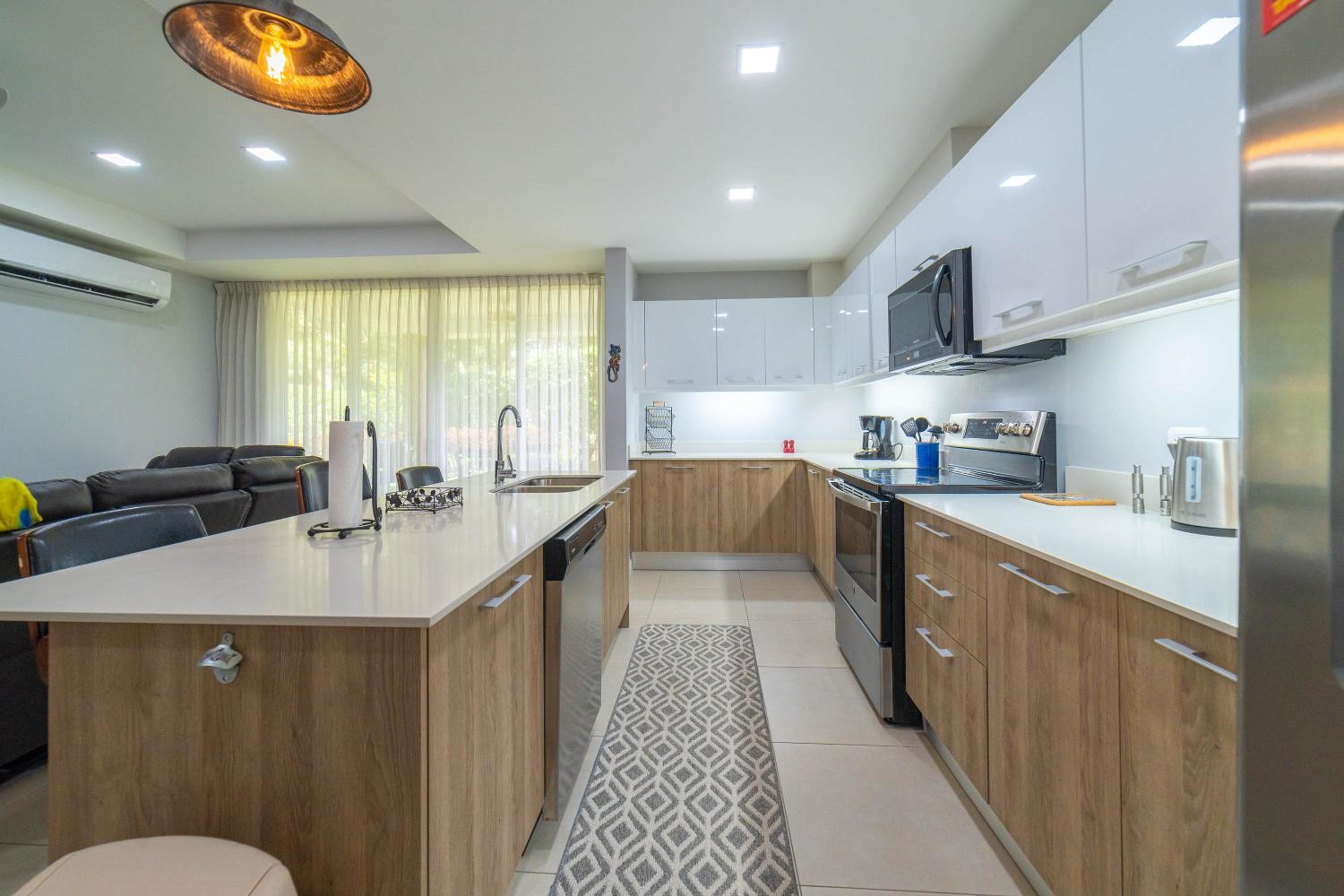 CR Luxury Vacation Rentals