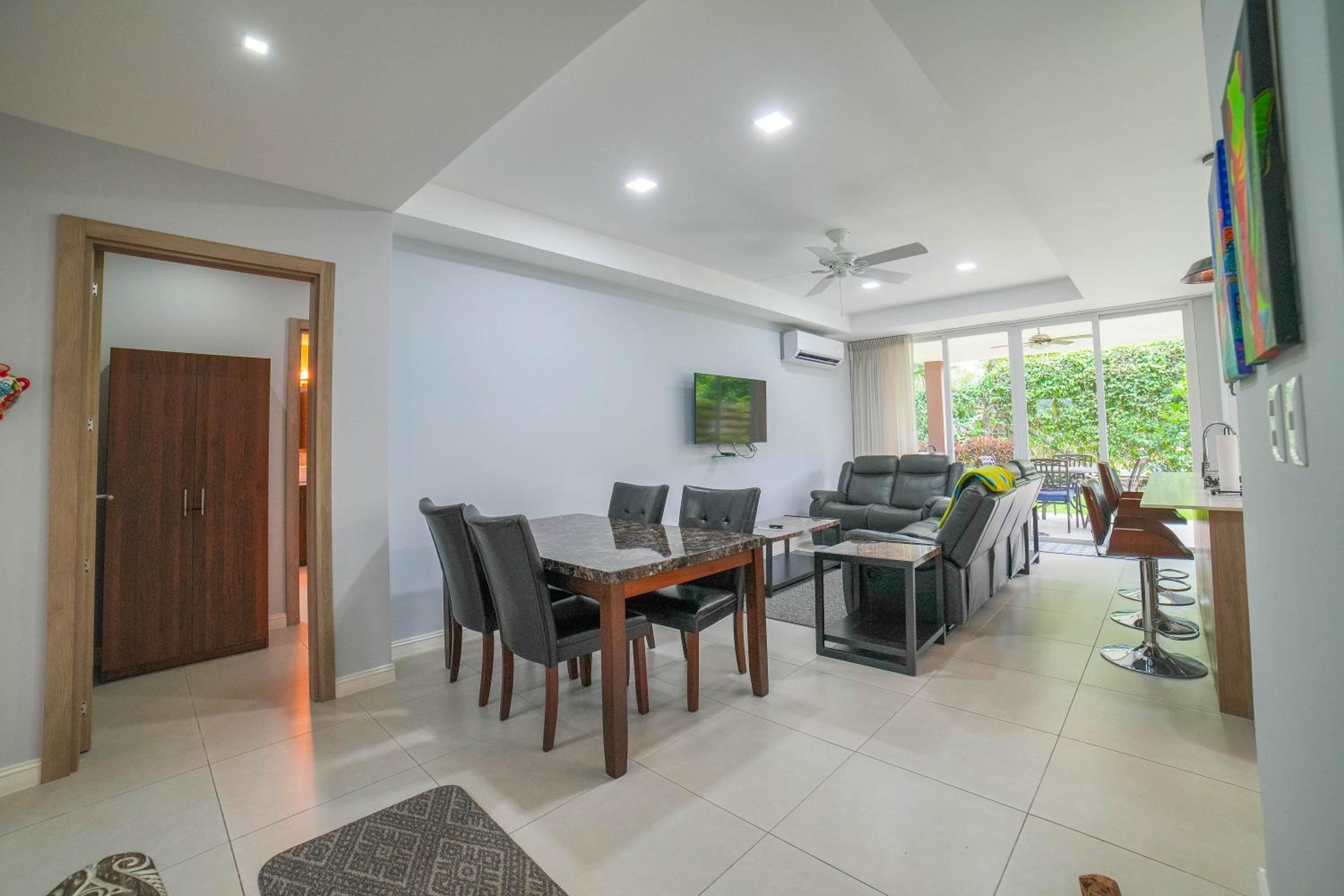 CR Luxury Vacation Rentals
