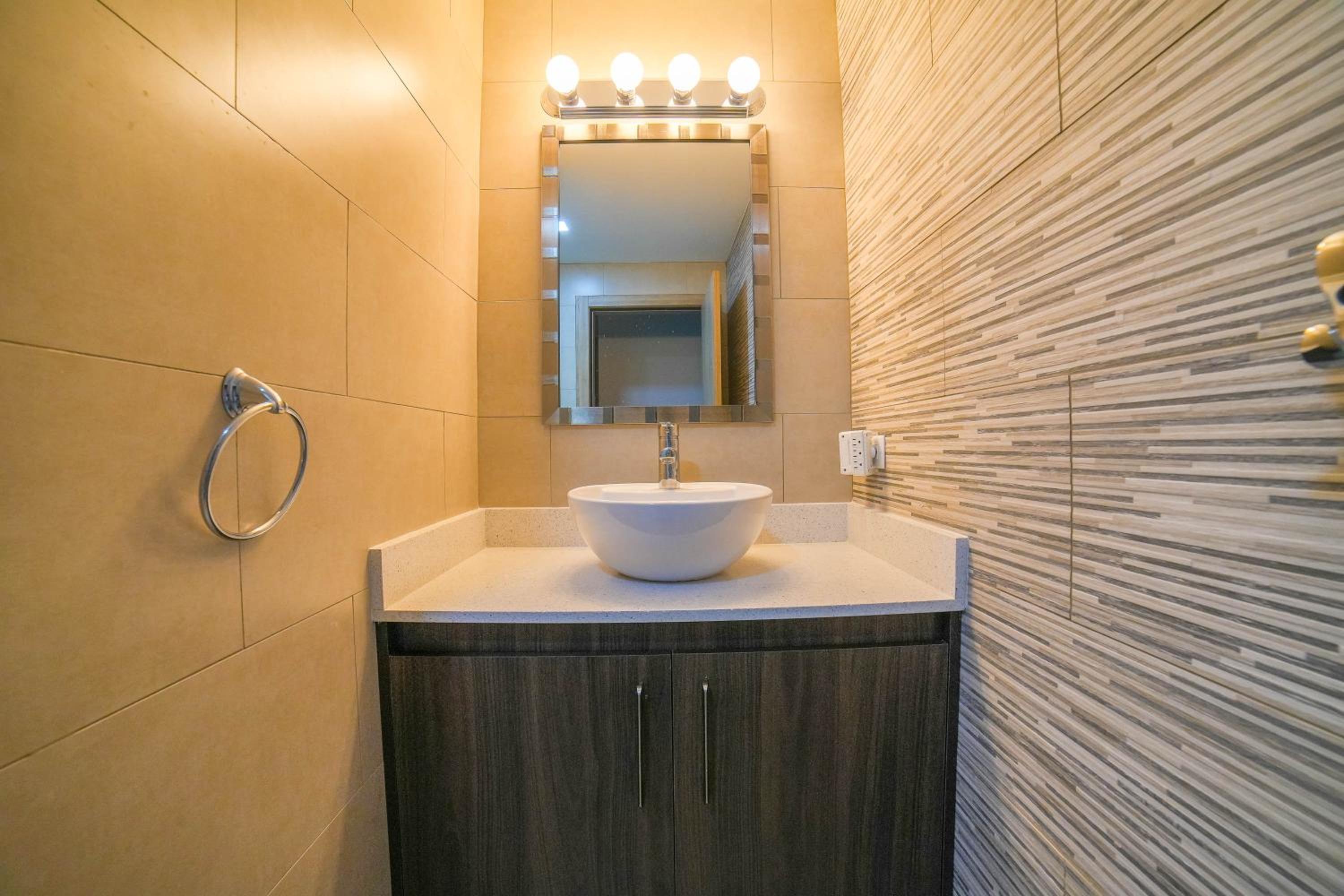 CR Luxury Vacation Rentals