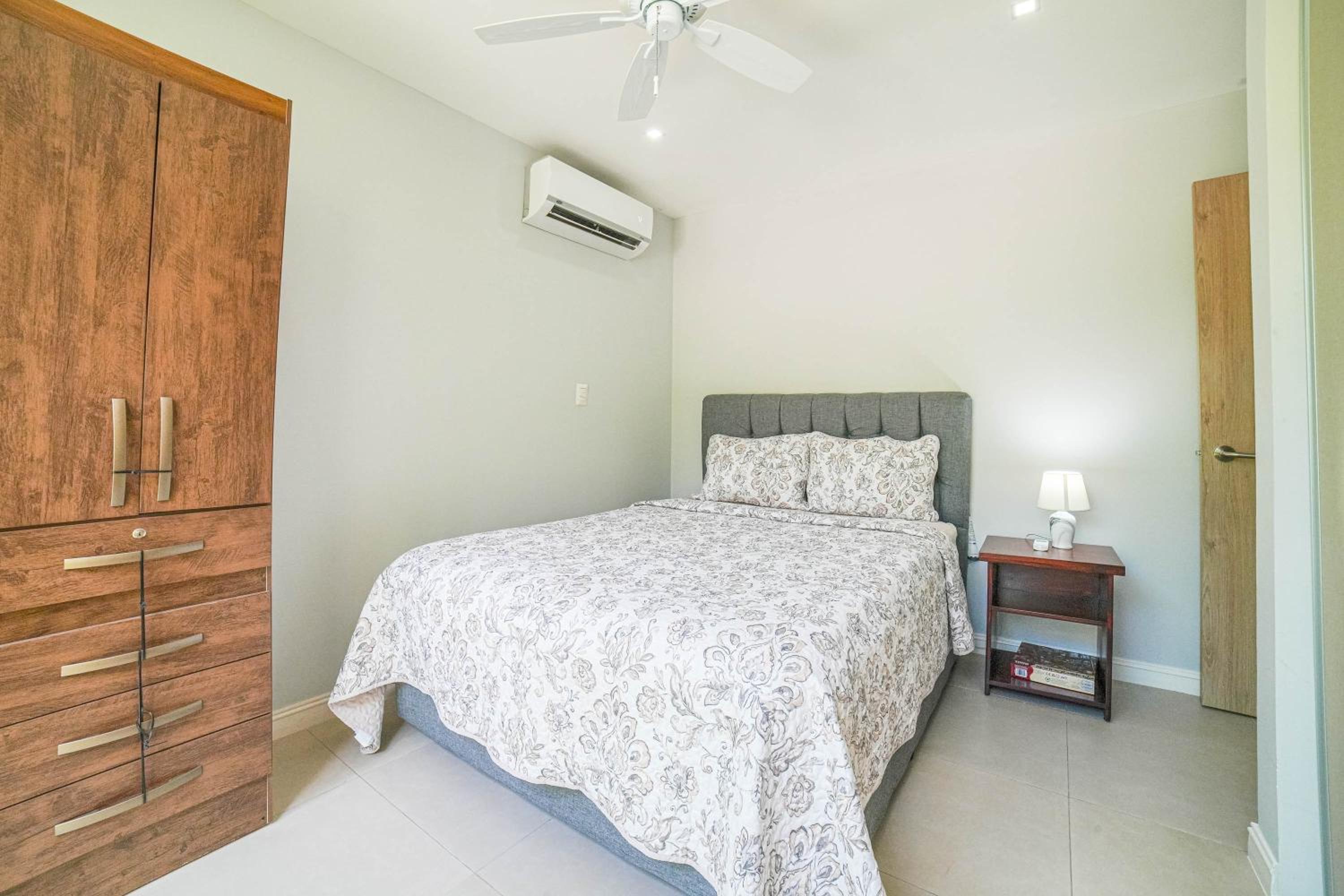 CR Luxury Vacation Rentals