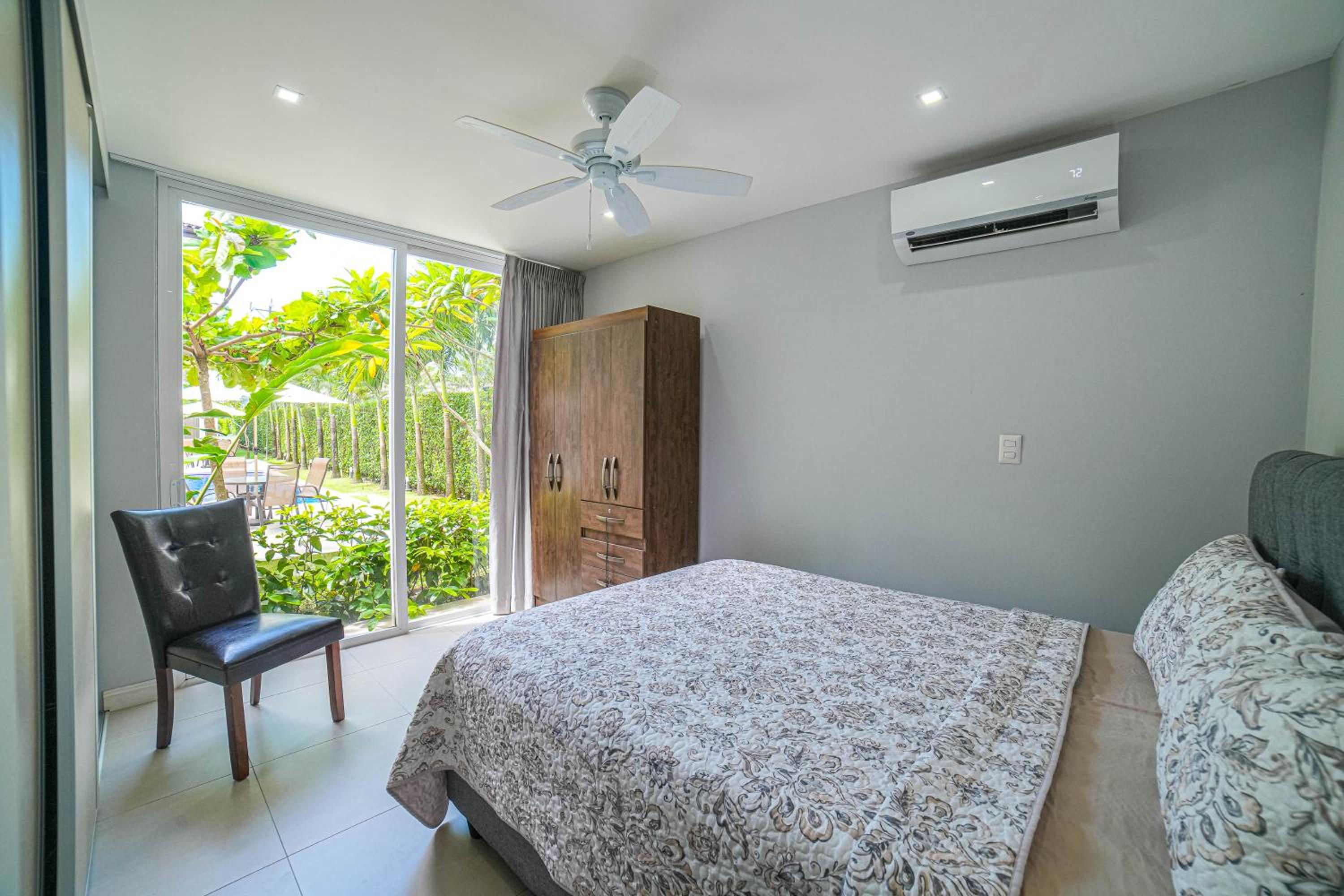 CR Luxury Vacation Rentals