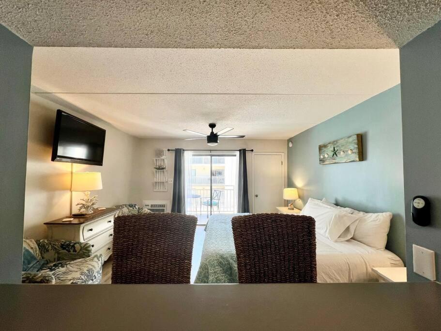 Cheapest on the Beach-Oceanfront-Heated Pool!
