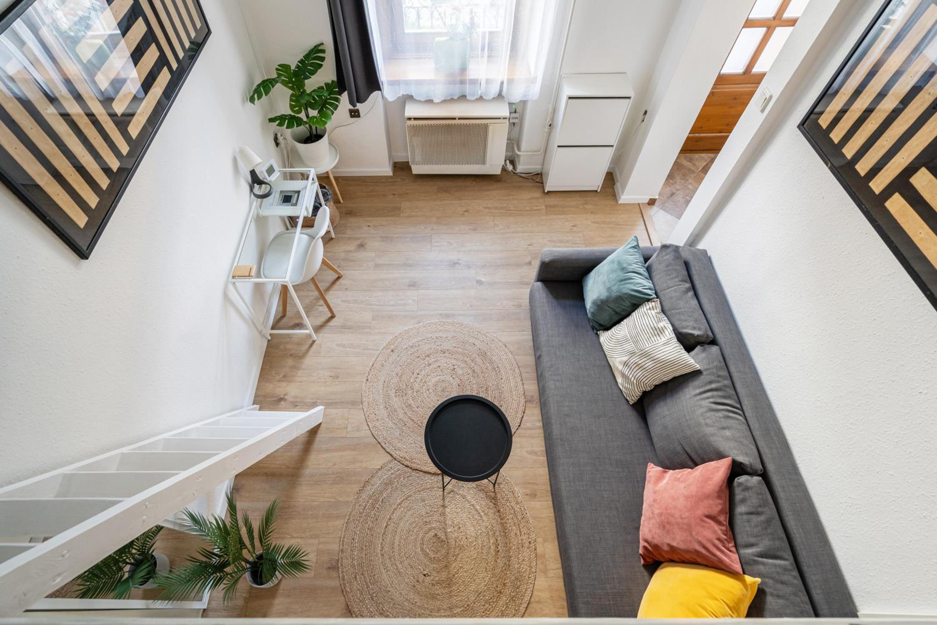 Lovely and relaxing home with amazing SAUNA & FREE GARAGE view 4
