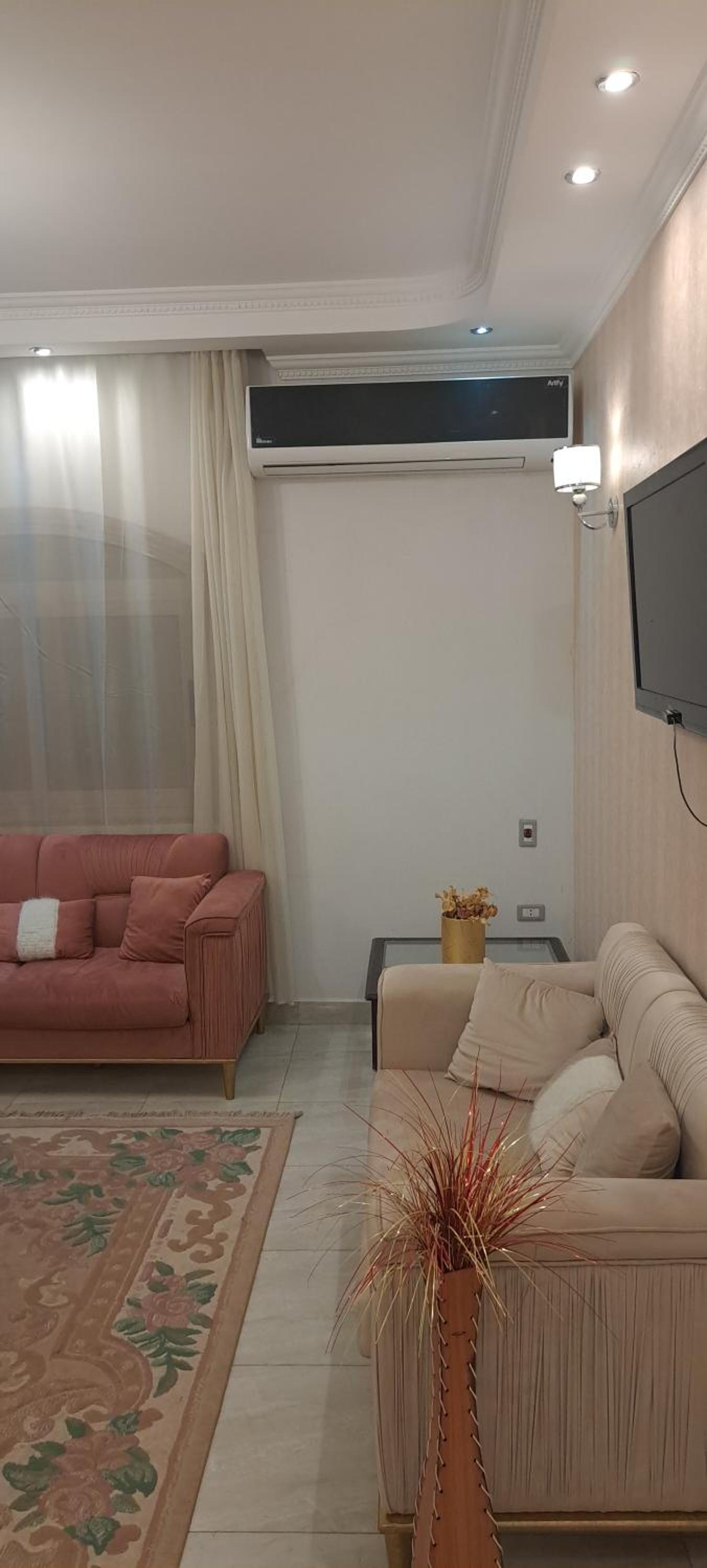 mokka a big flat with garden view