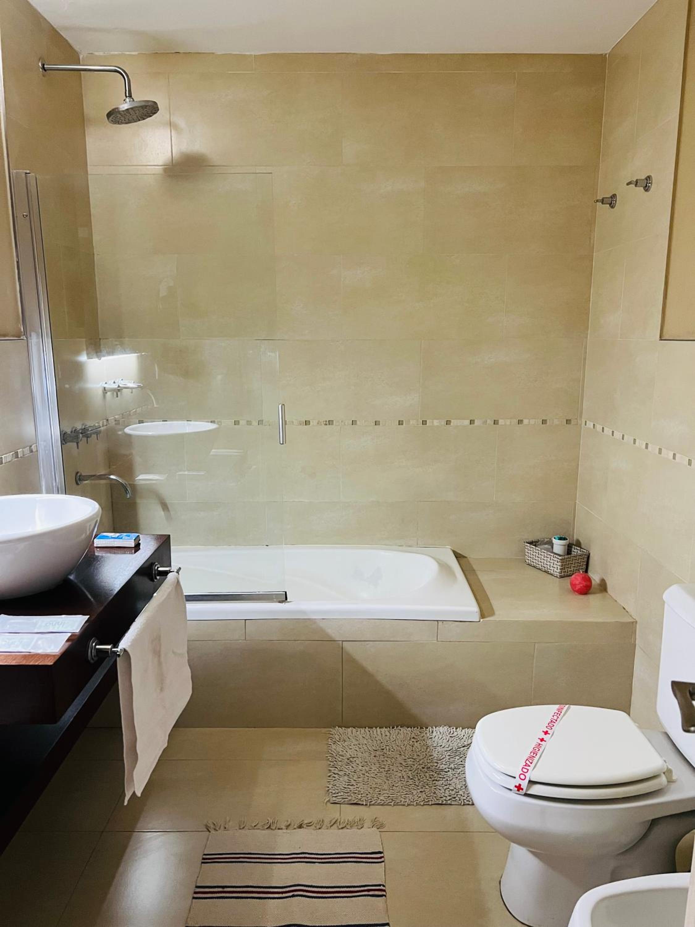 Condominio WYNDHAM NORDELTA DESAYUNO INCLUIDO PISCINA OPCIONAL ARANCELADA !!!!!