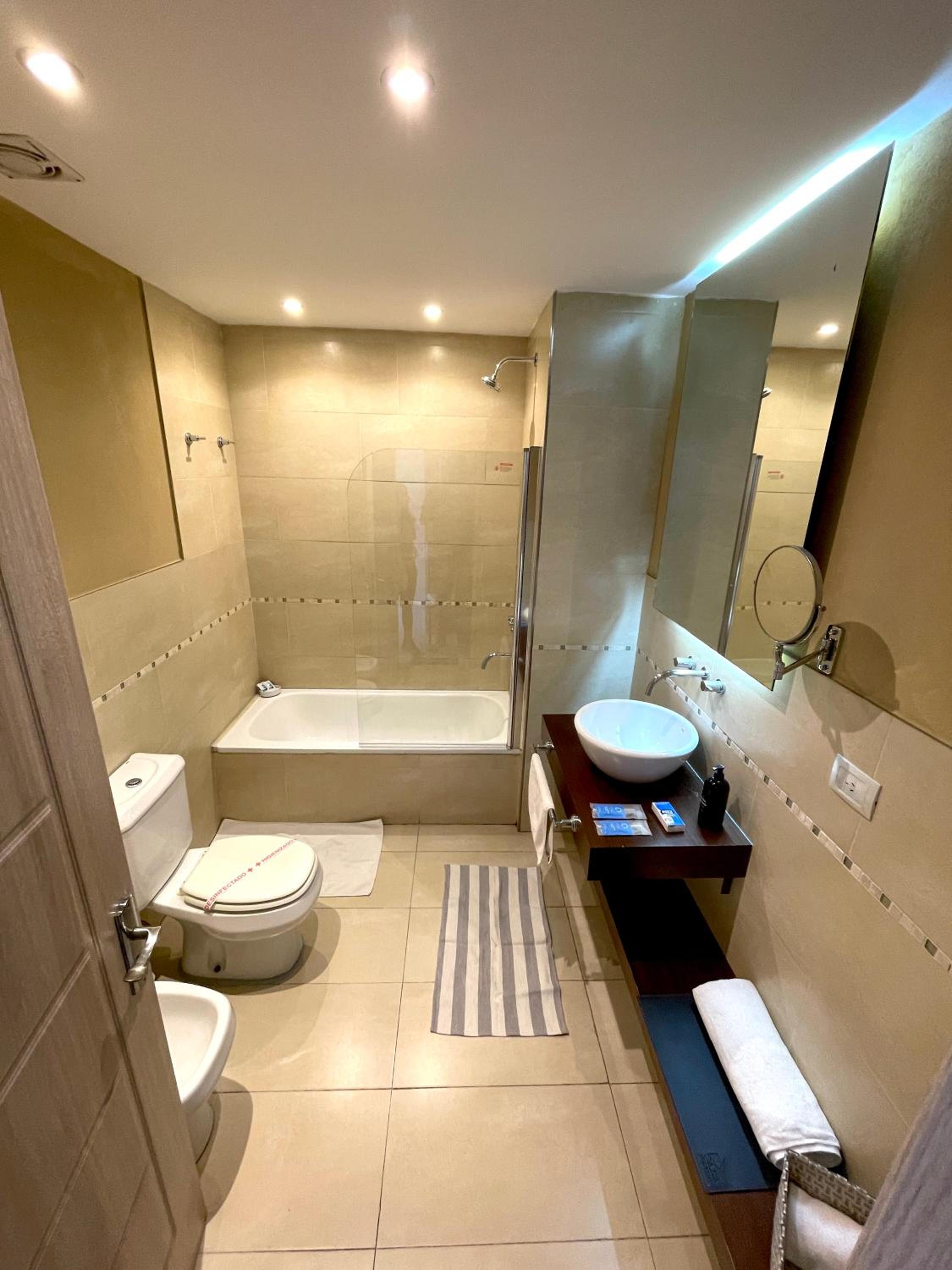 Condominio WYNDHAM NORDELTA DESAYUNO INCLUIDO PISCINA OPCIONAL ARANCELADA !!!!!