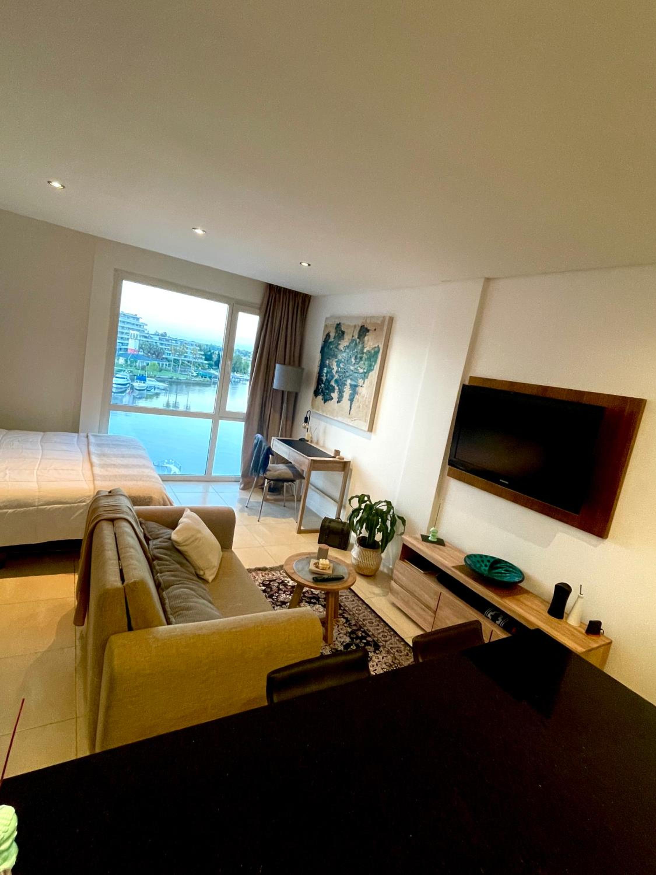 Condominio WYNDHAM NORDELTA DESAYUNO INCLUIDO PISCINA OPCIONAL ARANCELADA !!!!!
