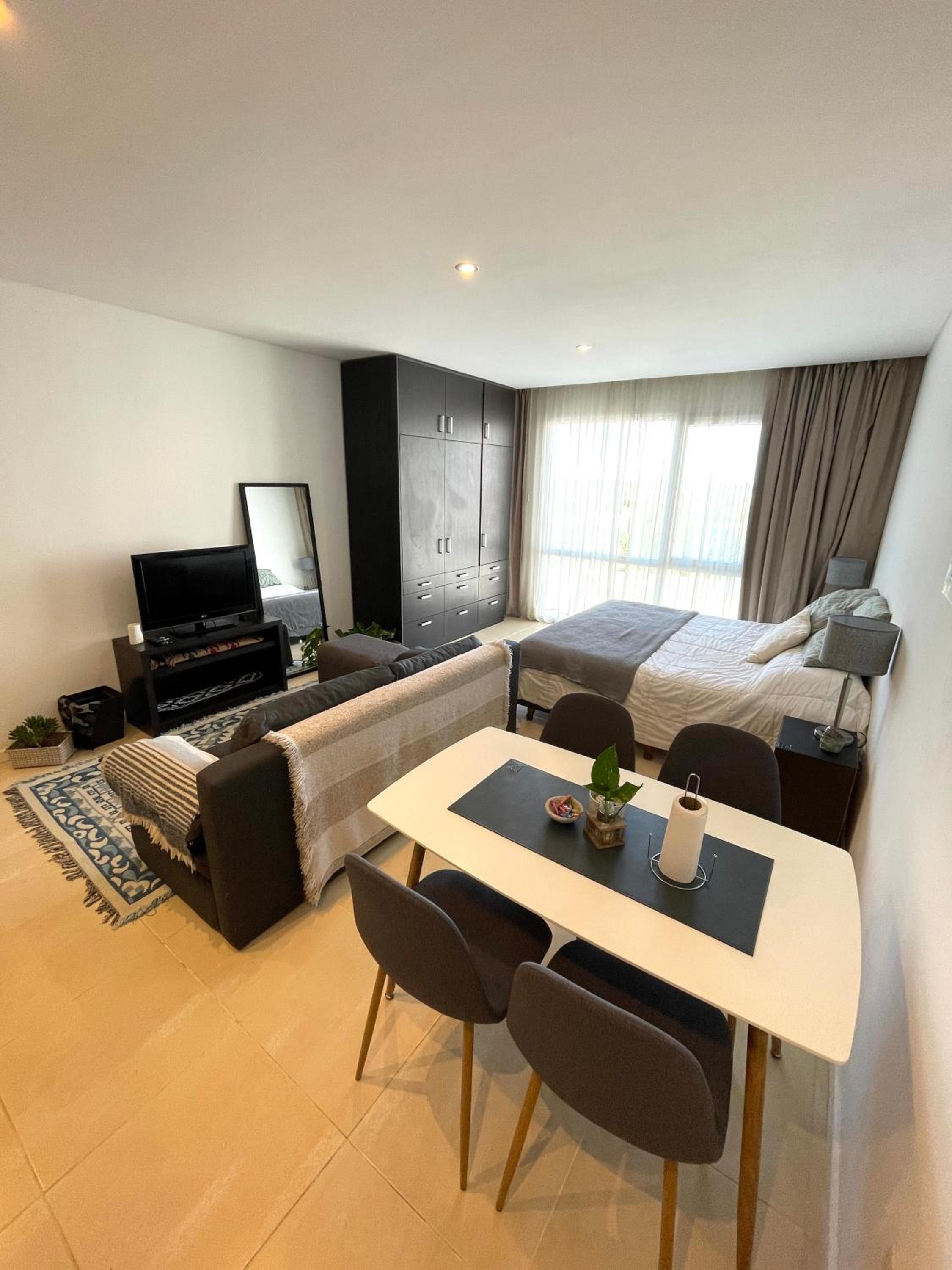 Condominio WYNDHAM NORDELTA DESAYUNO INCLUIDO PISCINA OPCIONAL ARANCELADA !!!!!