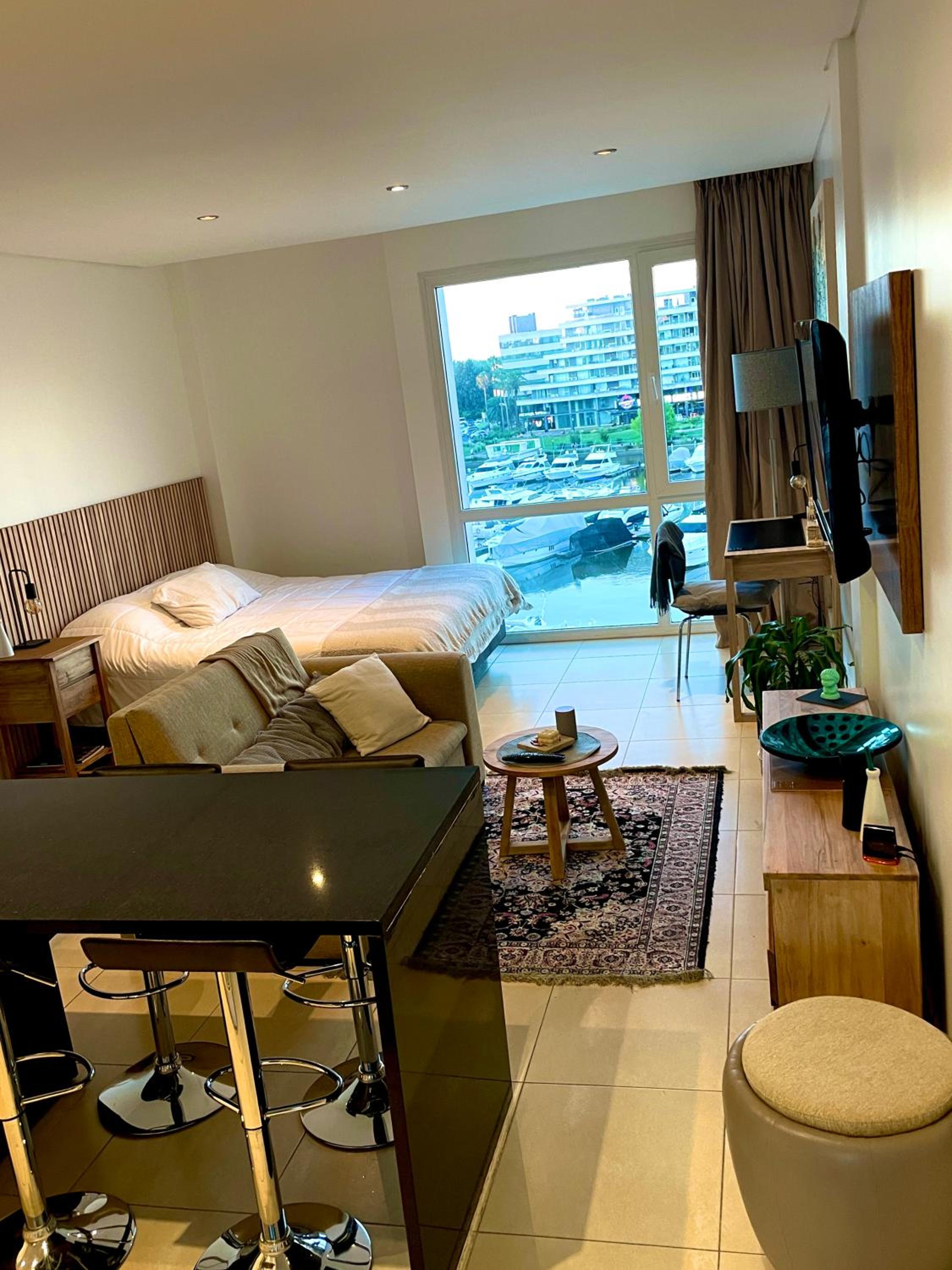 Condominio WYNDHAM NORDELTA DESAYUNO INCLUIDO PISCINA OPCIONAL ARANCELADA !!!!!