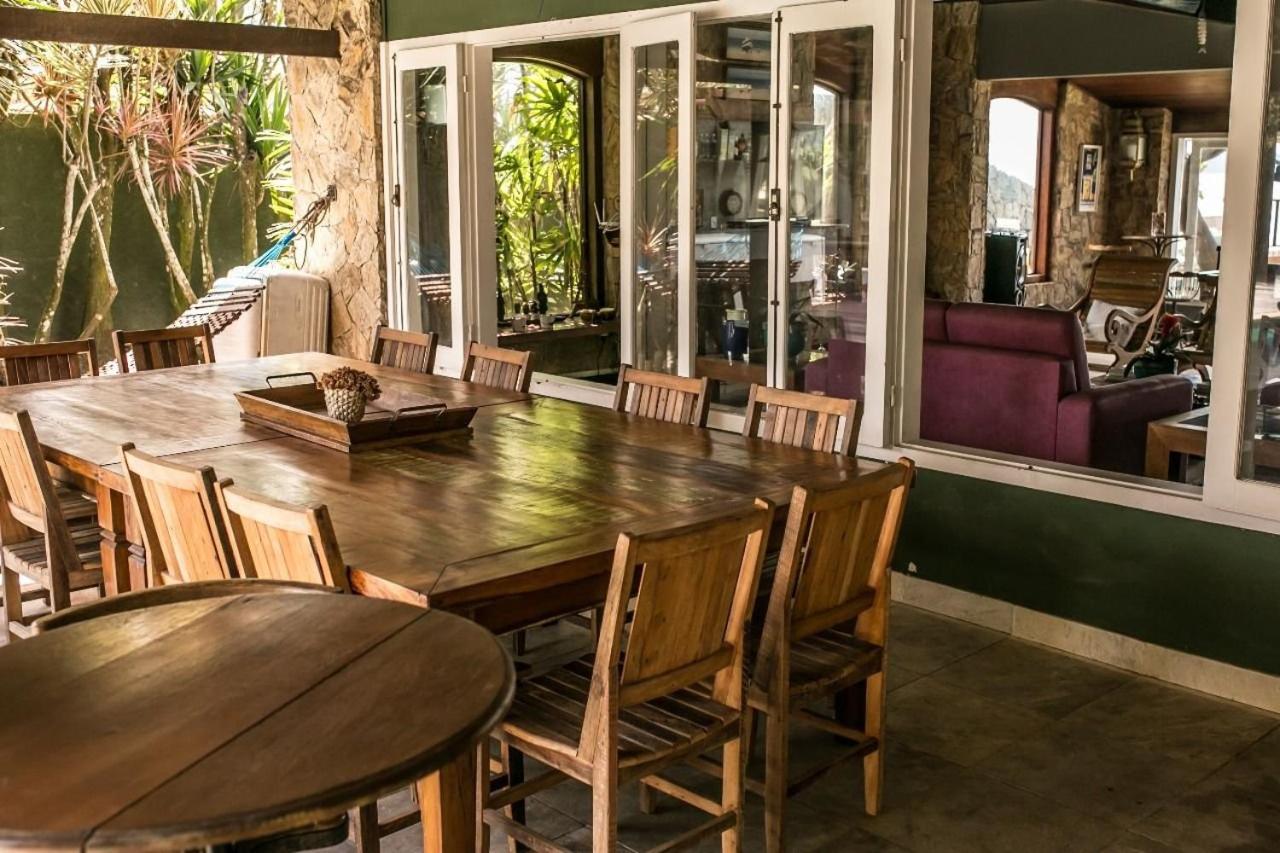 Casa pe na areia em Buzios