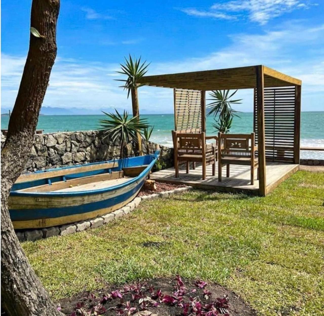 Casa pe na areia em Buzios