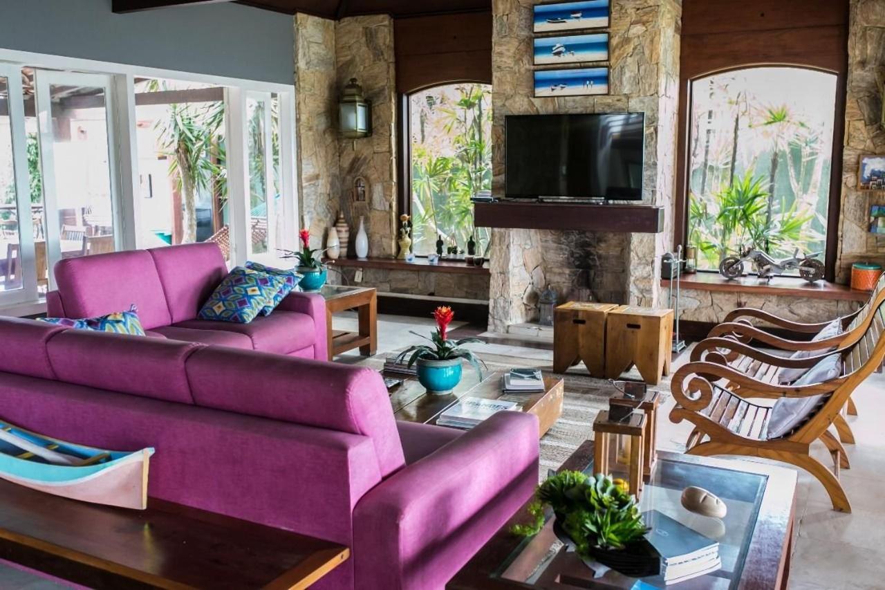 Casa pe na areia em Buzios