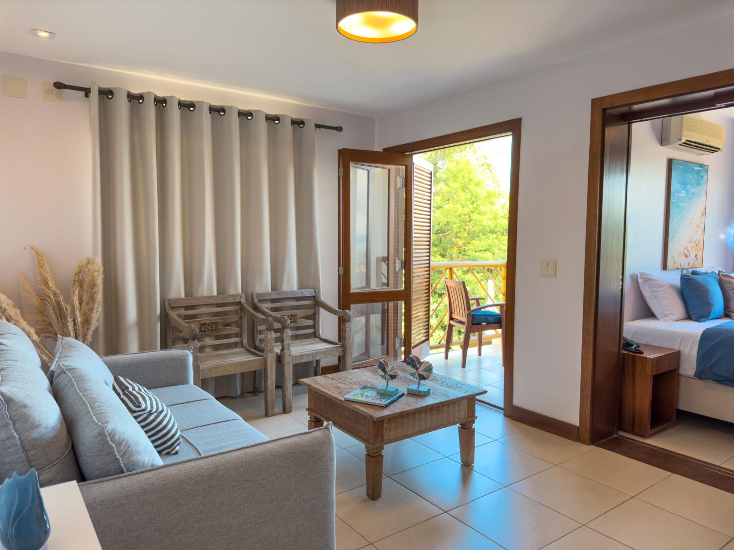 A Casa 46 Ilhabela - Praia do Curral - Refúgio à Beira-Mar, Condominio Yacamim