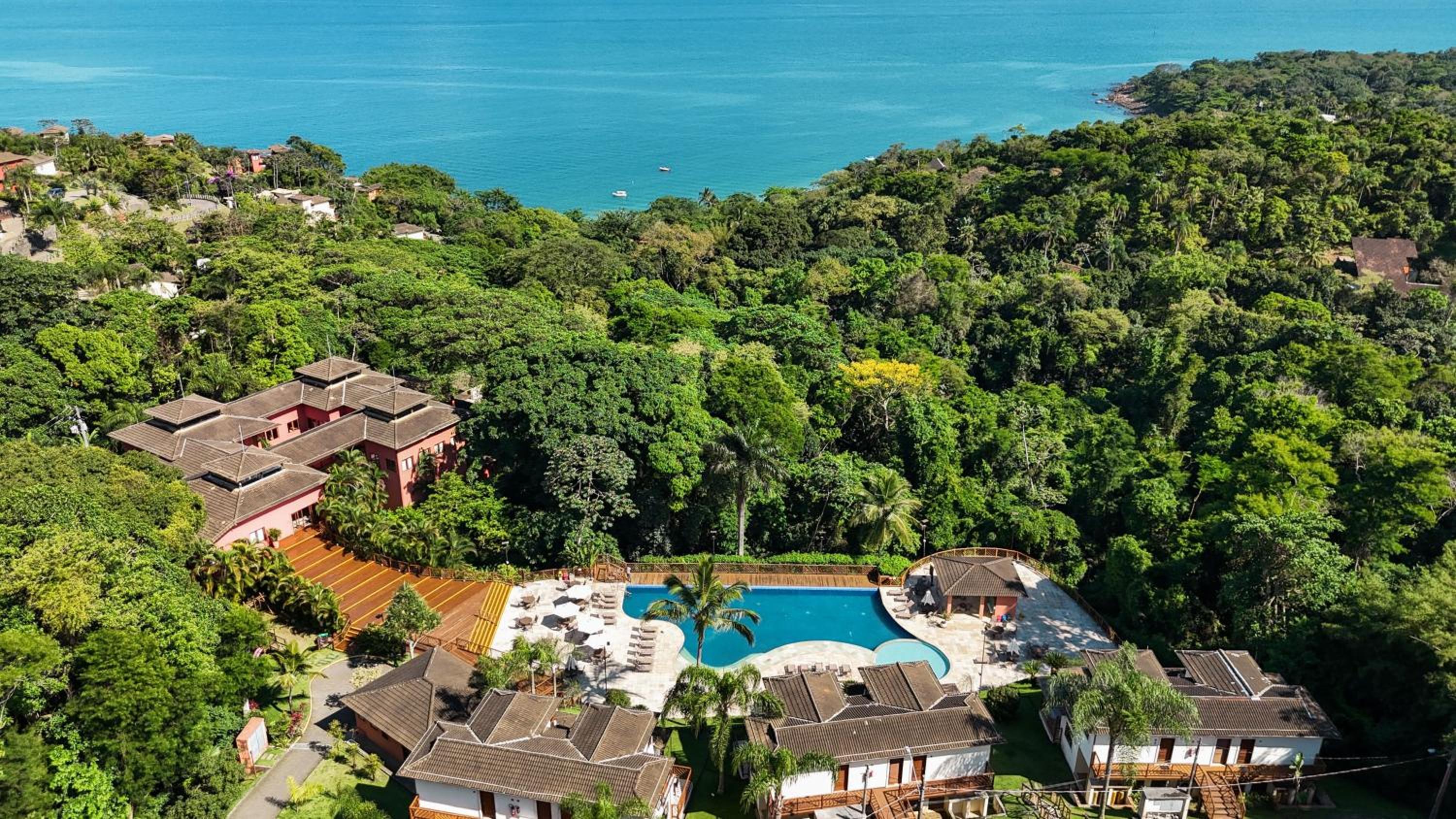 A Casa 46 Ilhabela - Praia do Curral - Refúgio à Beira-Mar, Condominio Yacamim