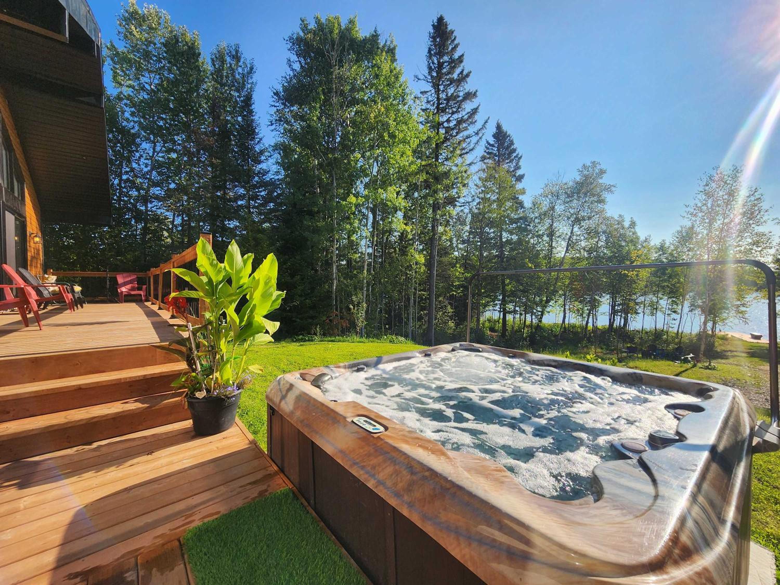 Cozy Chalet by the Lake - Your Perfect Escape