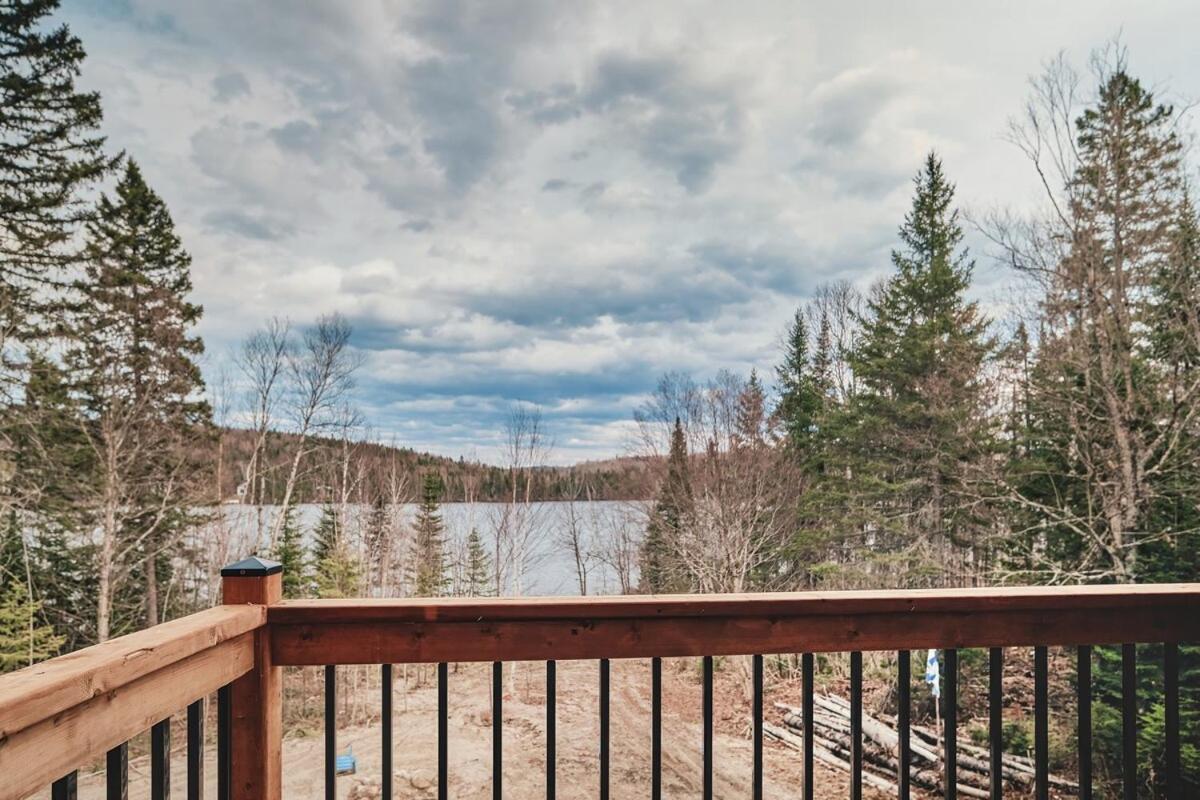 Cozy Chalet by the Lake - Your Perfect Escape