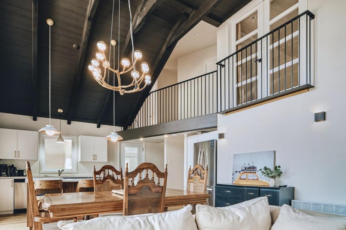 Cozy Chalet by the Lake - Your Perfect Escape