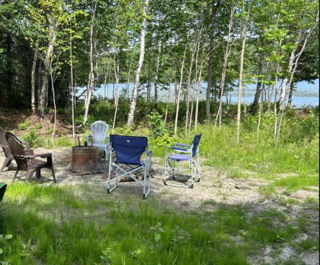 Cozy Chalet by the Lake - Your Perfect Escape