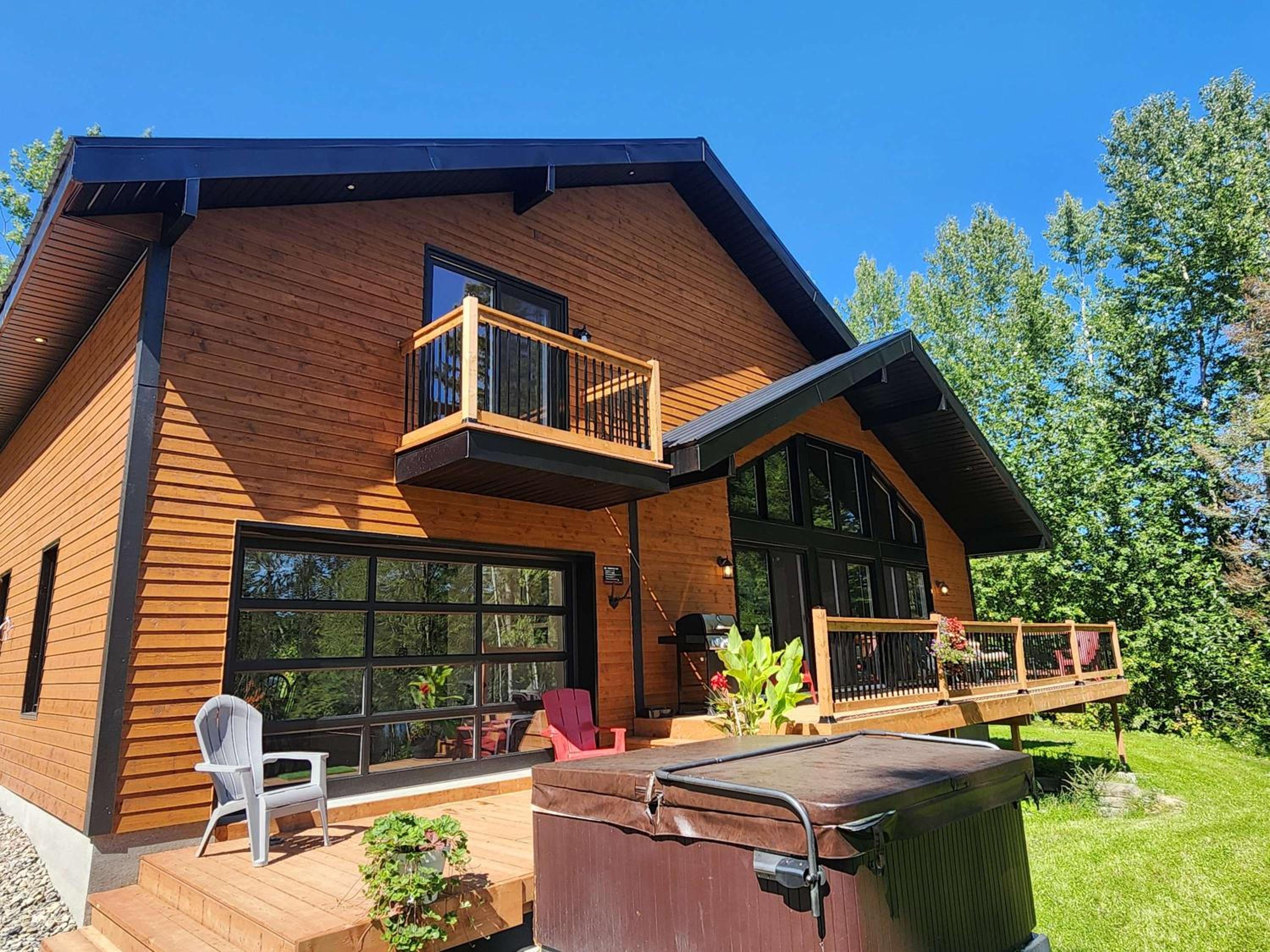 Cozy Chalet by the Lake - Your Perfect Escape