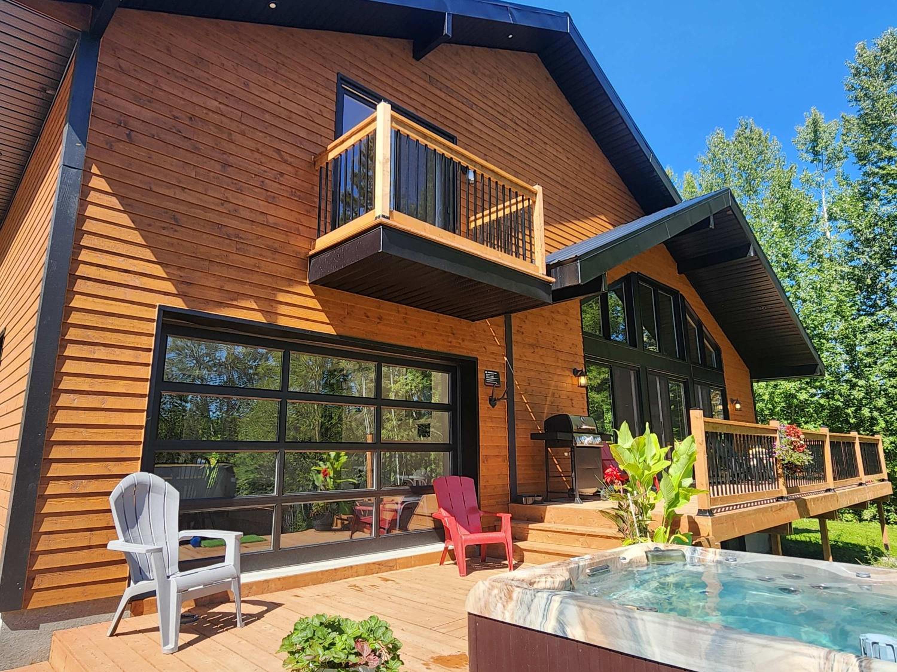 Cozy Chalet by the Lake - Your Perfect Escape