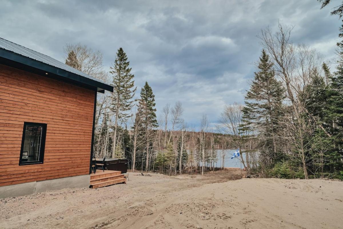 Cozy Chalet by the Lake - Your Perfect Escape
