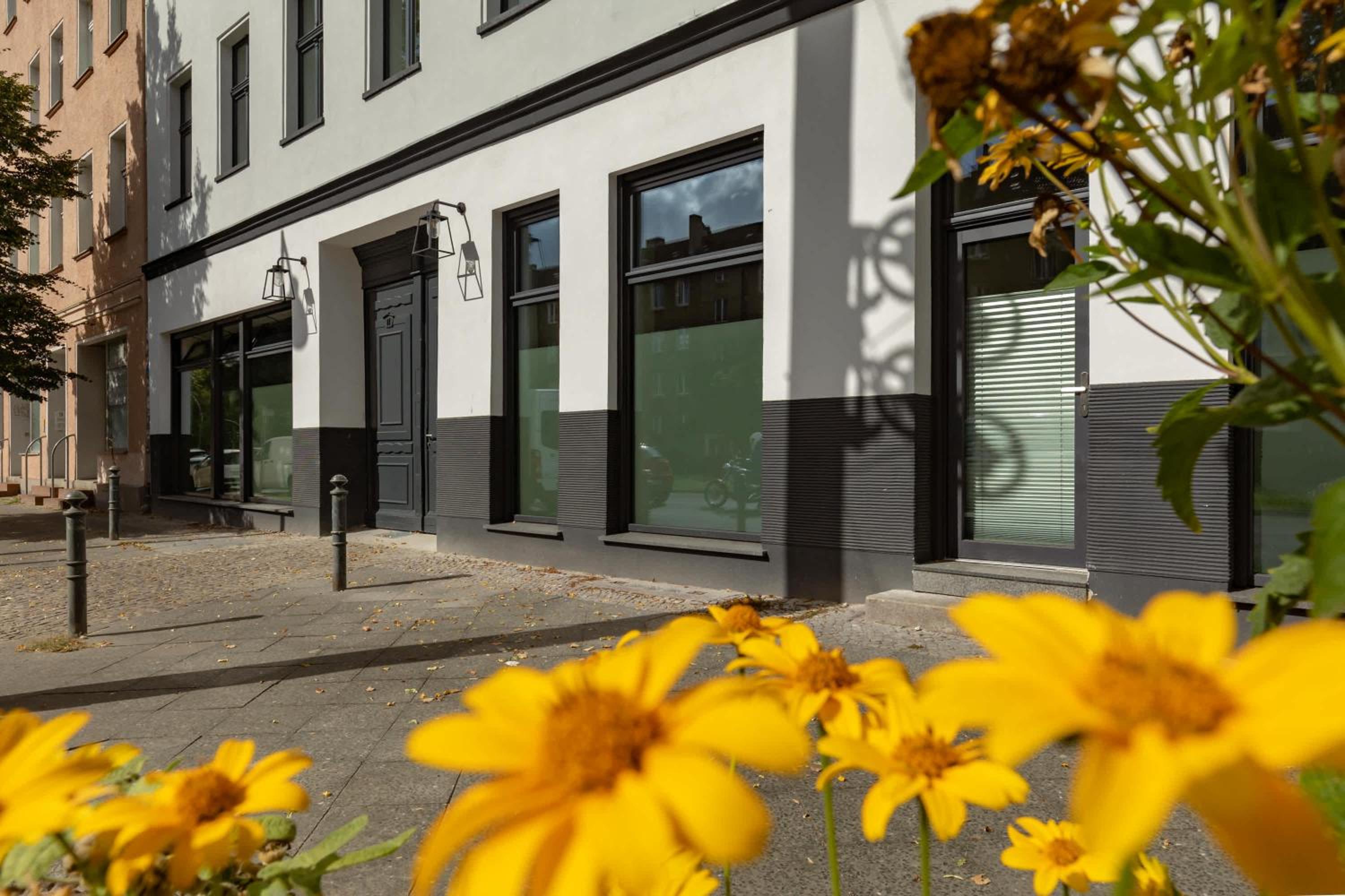 Brick & Beam Loft Duplex -30sqm- near Antonplatz