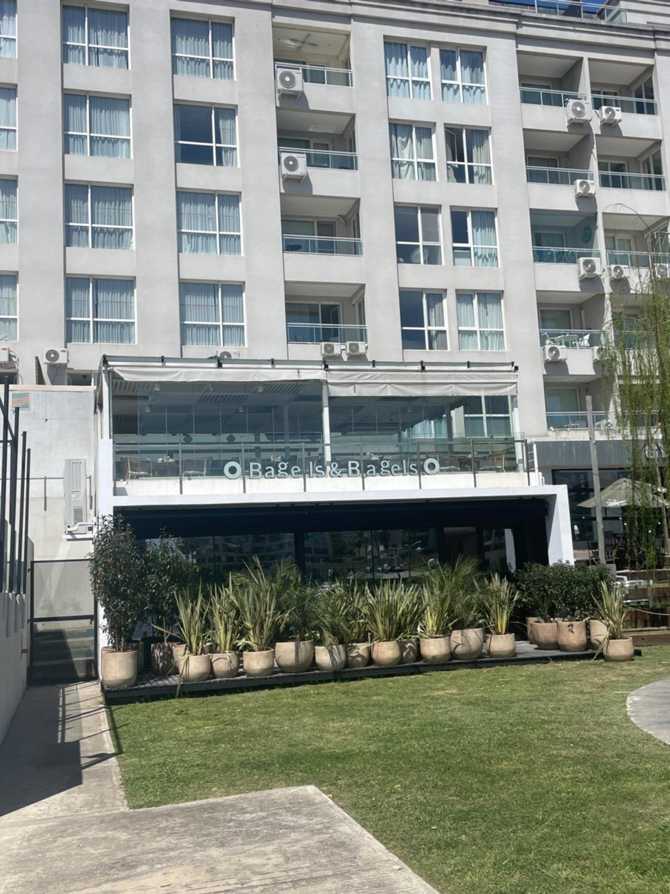 Condominio WYNDHAM NORDELTA DESAYUNO INCLUIDO PISCINA OPCIONAL ARANCELADA !!!!!
