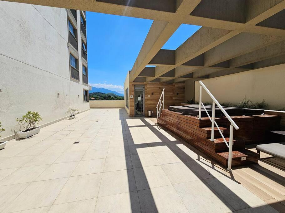 Premier Flat Queimados