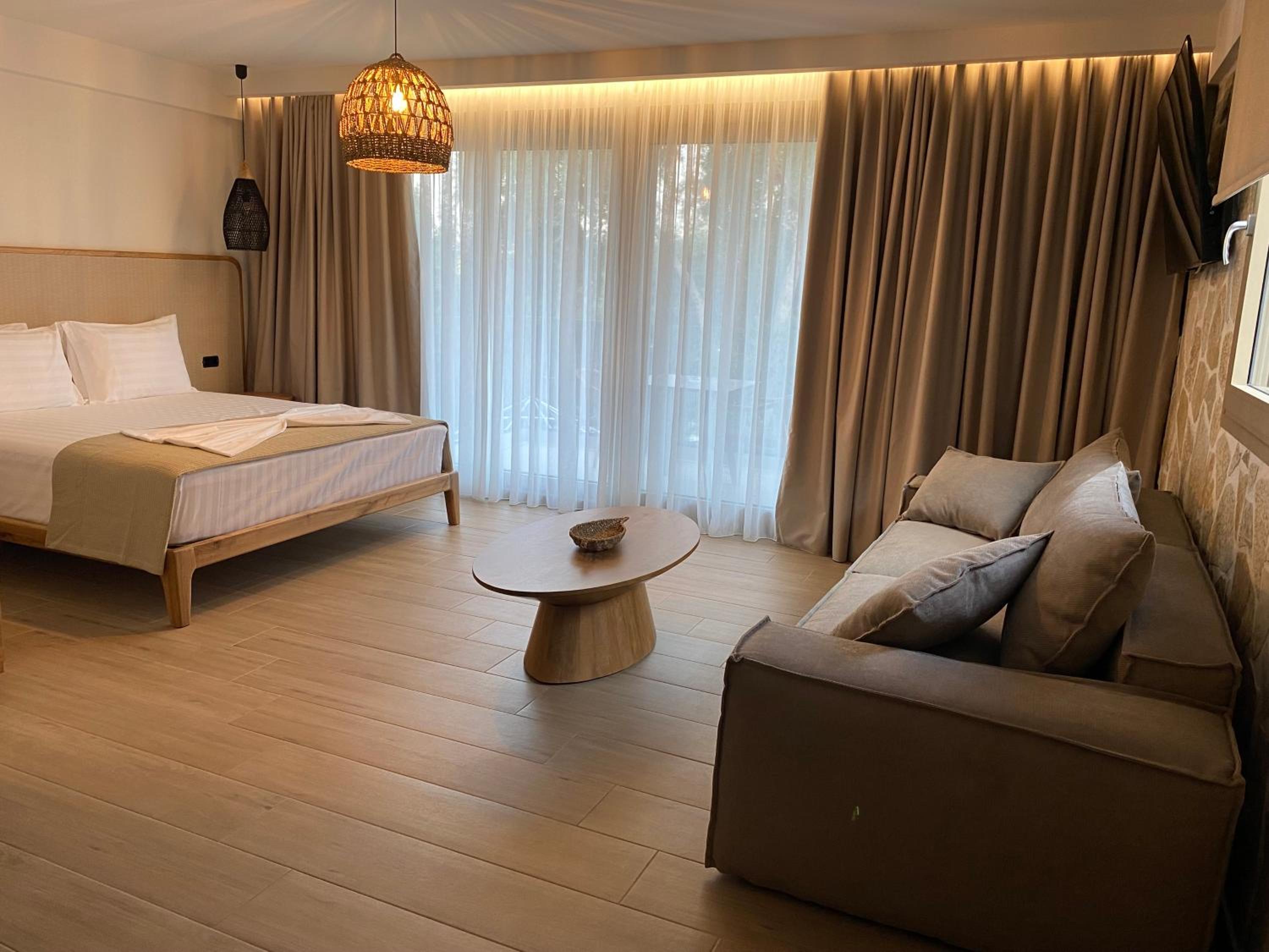 Filoxenia Olive Garden luxury villas and suites photo 5