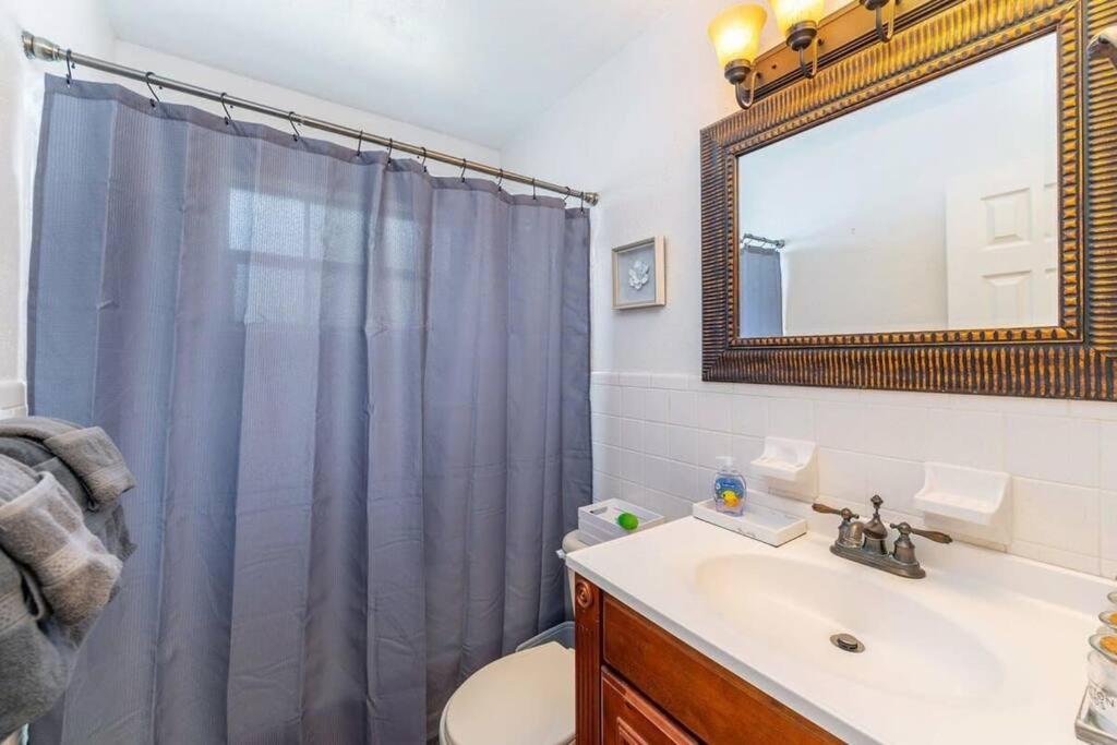 Ventur Tropical w Hot Tub Close to Beach view 2