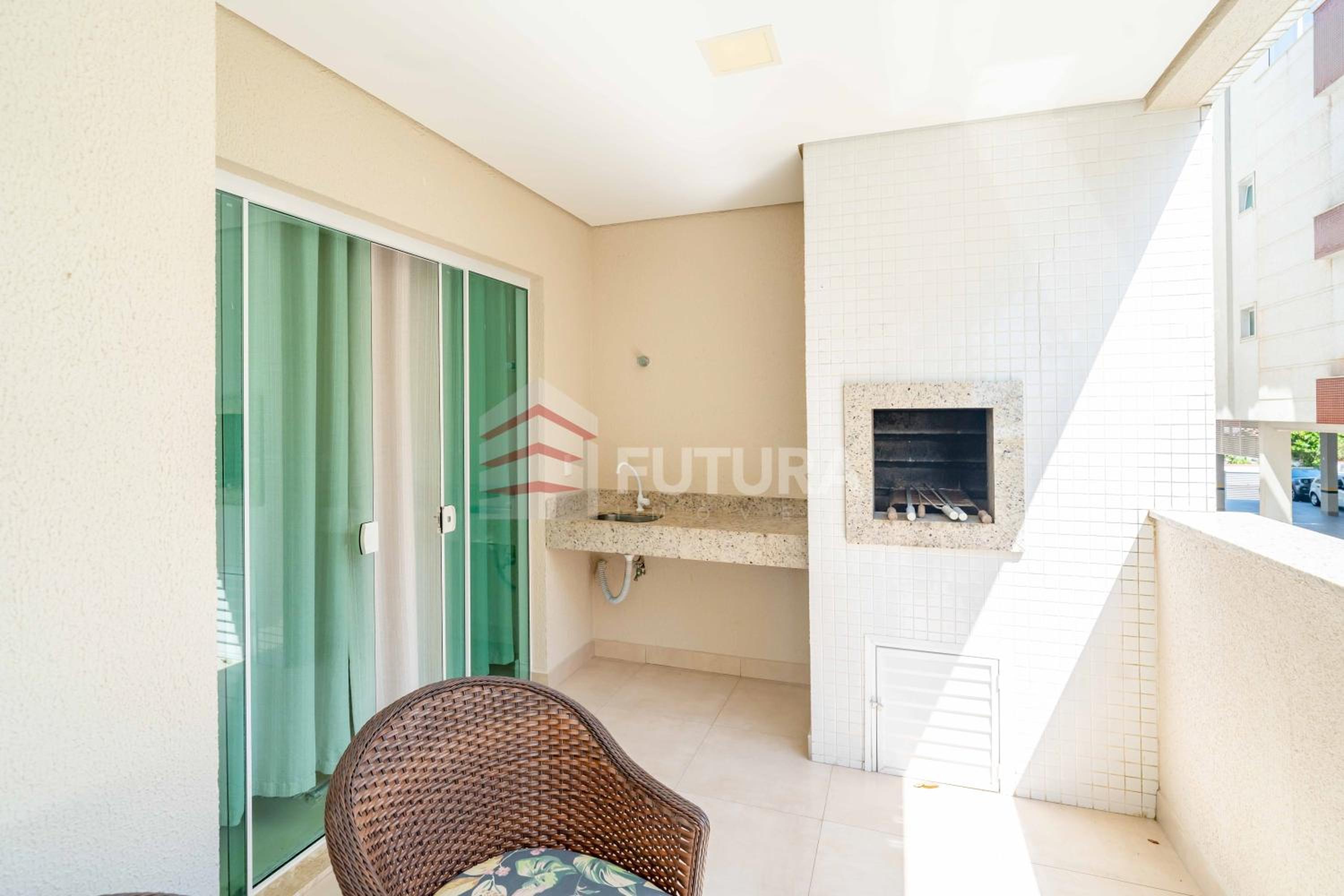 Apartamento com 02 dormitórios em mariscal - LA046EF