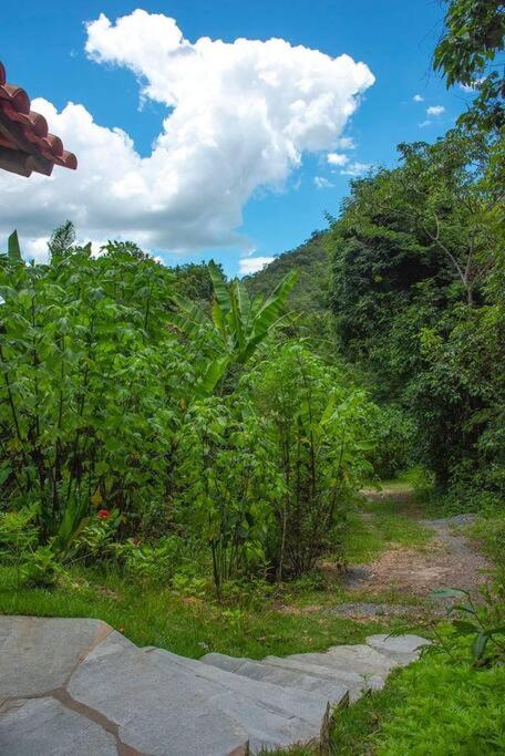 Chalé da LUA Natureza Cachoeira Paz