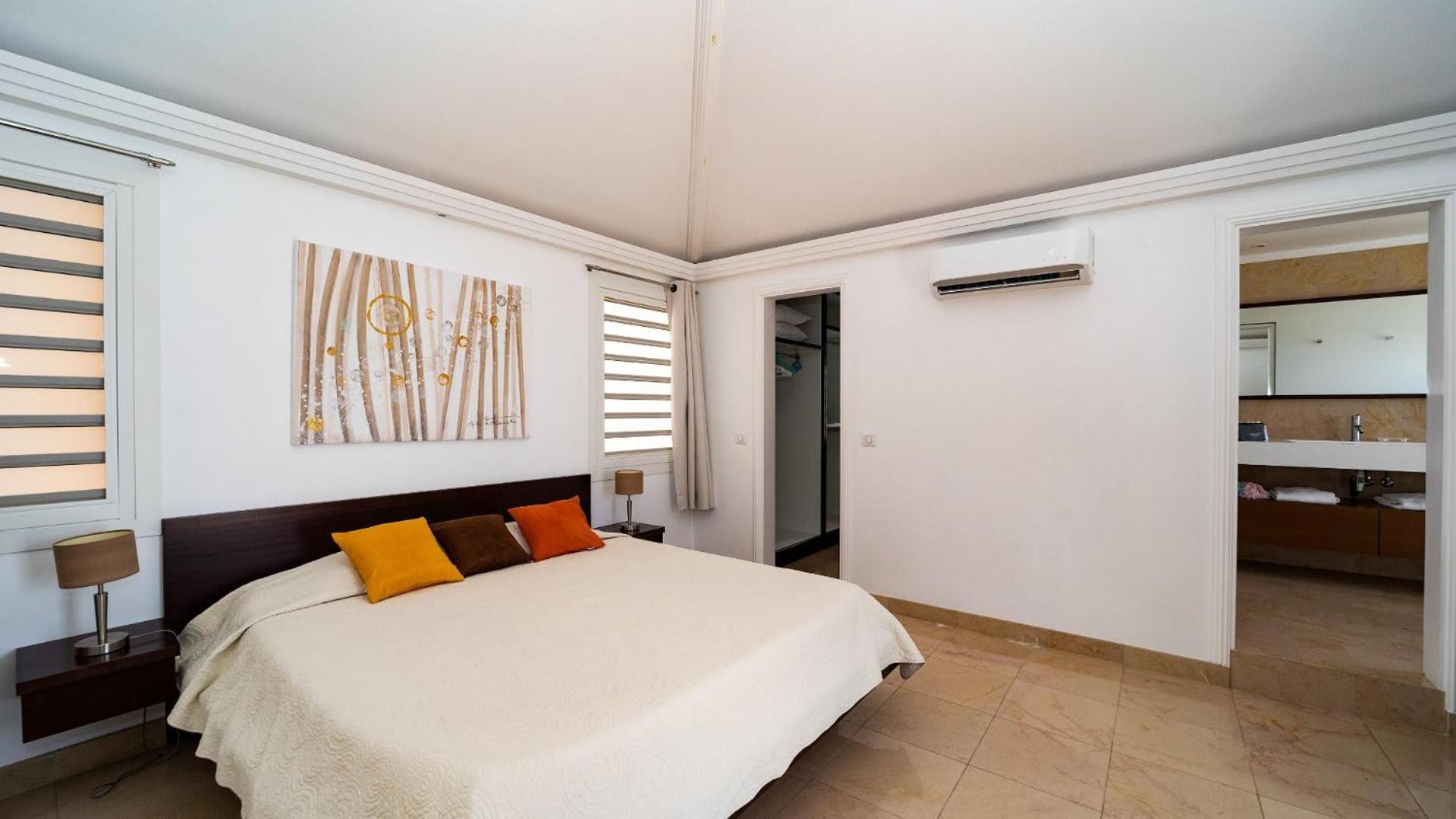 Glorious Villa Perfect for a Romantic Stay