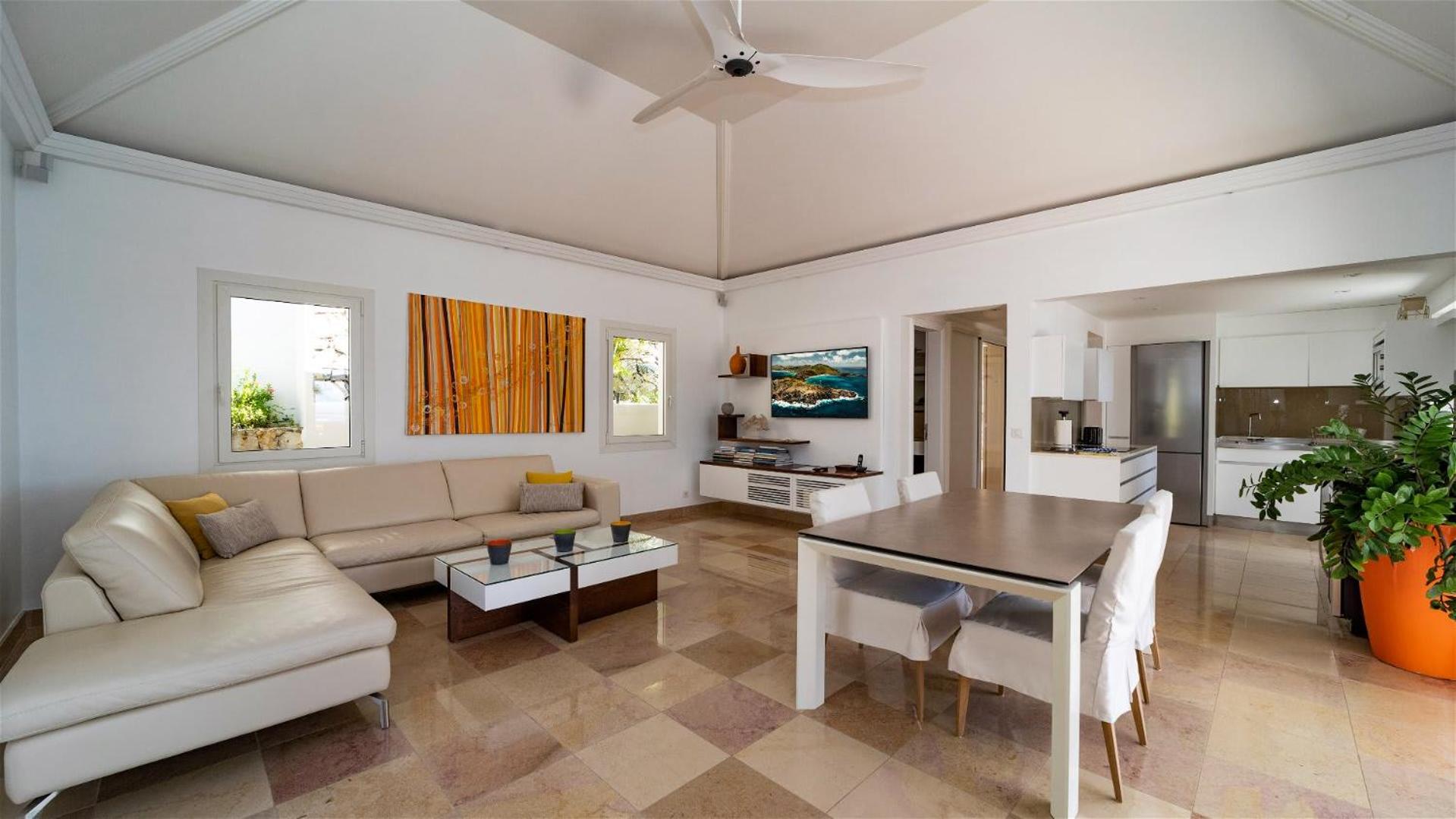Glorious Villa Perfect for a Romantic Stay