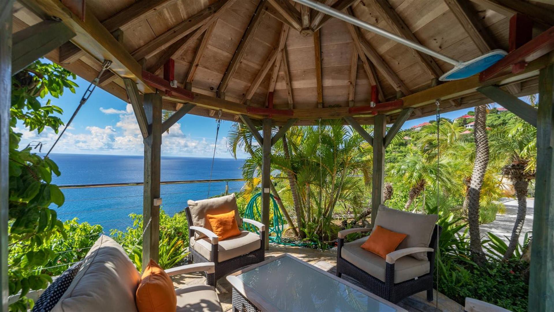 Glorious Villa Perfect for a Romantic Stay