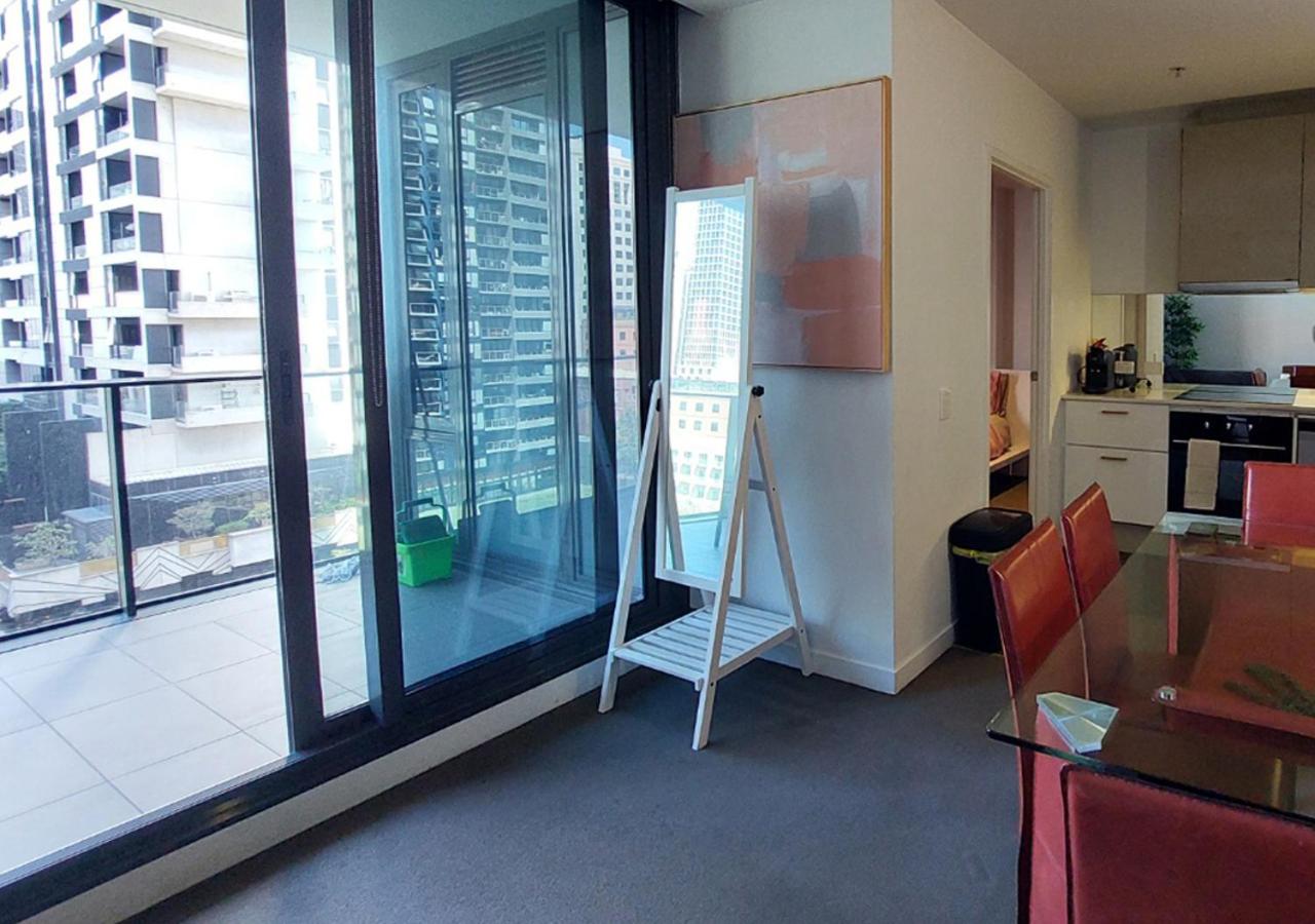 CBD Modern 2B2B Apt, Indoor Pool Sauna, Nice view